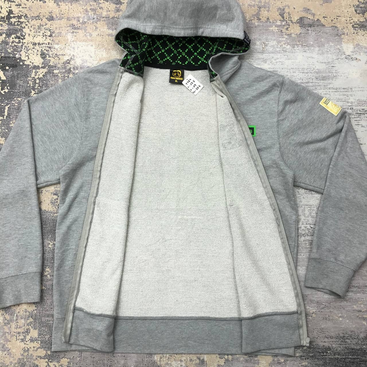 Massive Y282 JAPAN FREAKY MASSIVE FREAKISH FELLOWS HOODIE Size US XXL / EU 58 / 5 - 5 Thumbnail