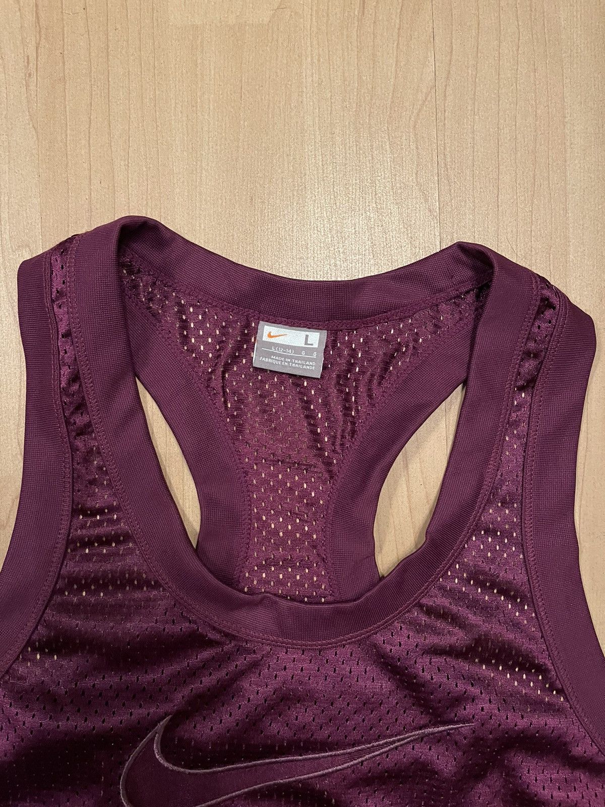Nike × Vintage 🏀 Nike vintage Y2K 2008 mesh big swoosh tank top Size L / US 10 / IT 46 - 4 Thumbnail