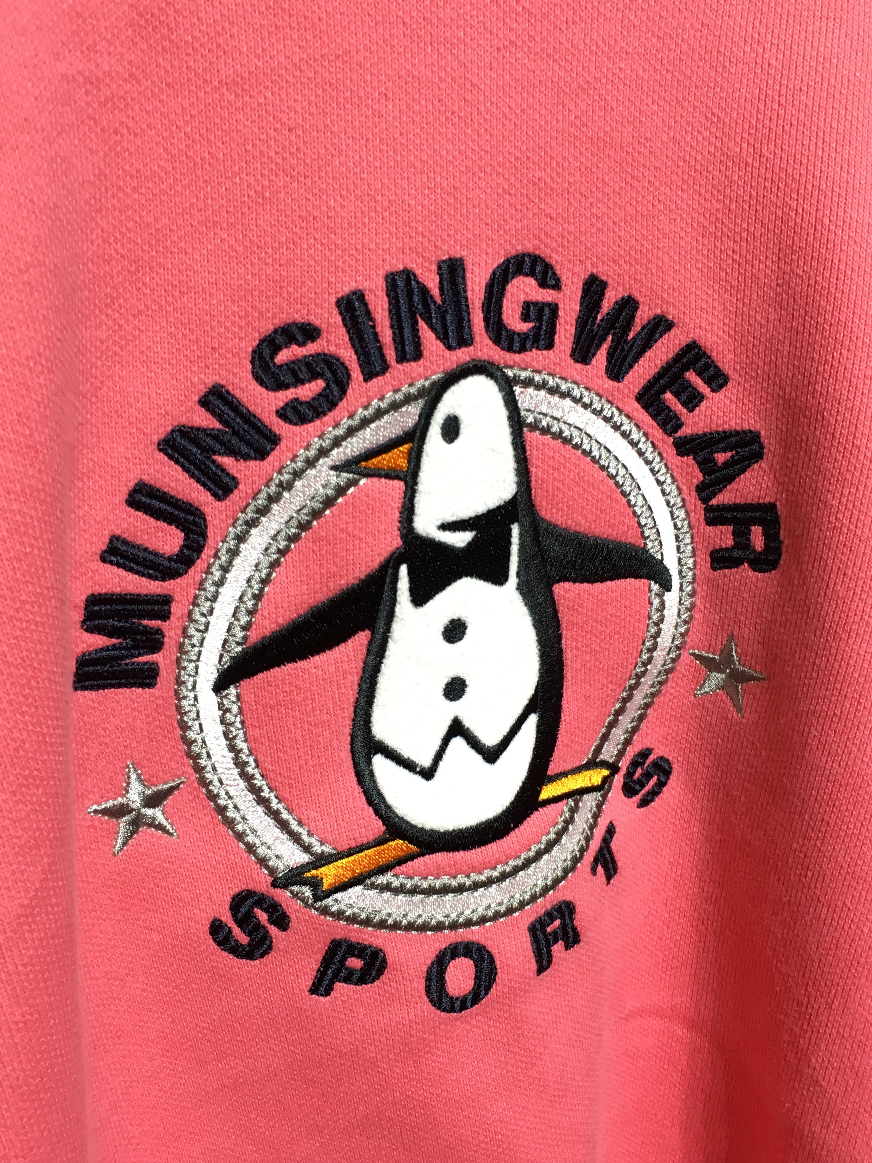 Japanese Brand Vintage MUNSING WEAR SPORTS Crewneck Sweatshirt Size US M / EU 48-50 / 2 - 3 Thumbnail