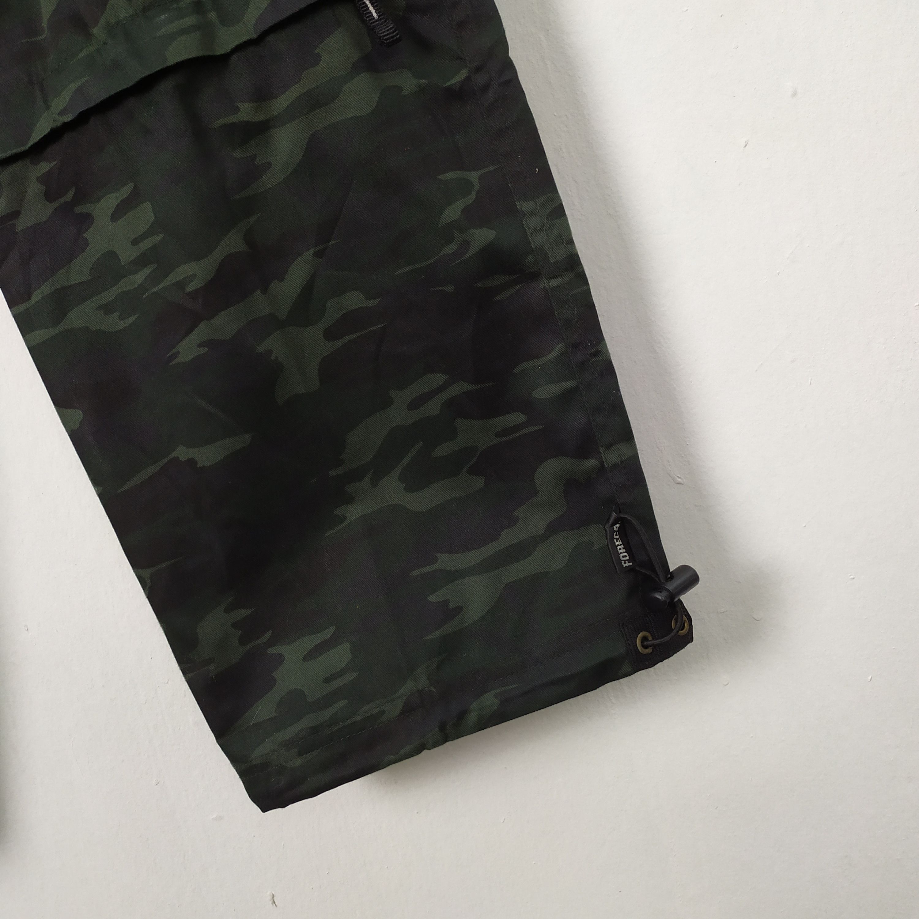 Japanese Brand 9 POCKET FORECAST CAMO CARGO PANTS Size US 30 / EU 46 - 5 Thumbnail