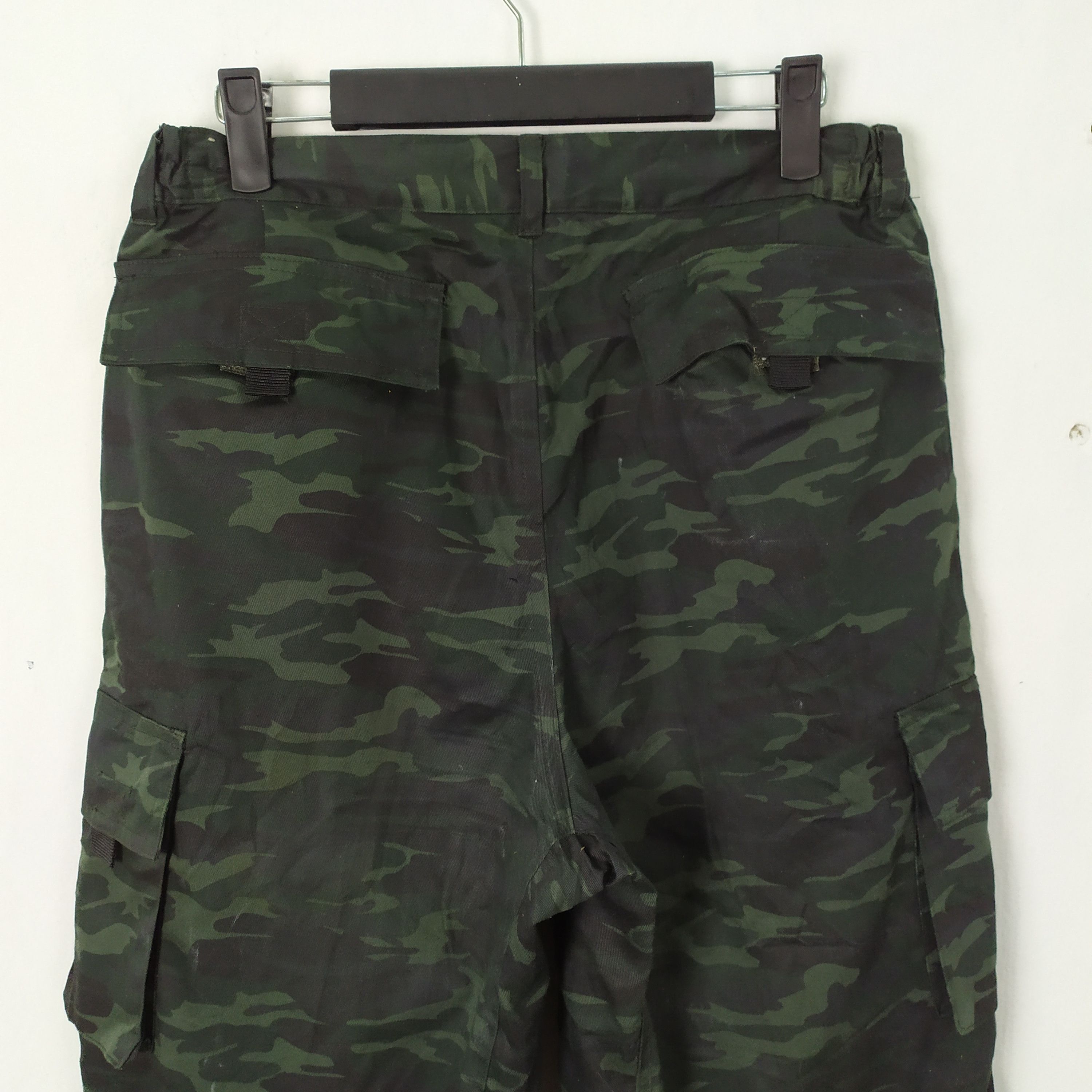 Japanese Brand 9 POCKET FORECAST CAMO CARGO PANTS Size US 30 / EU 46 - 10 Thumbnail