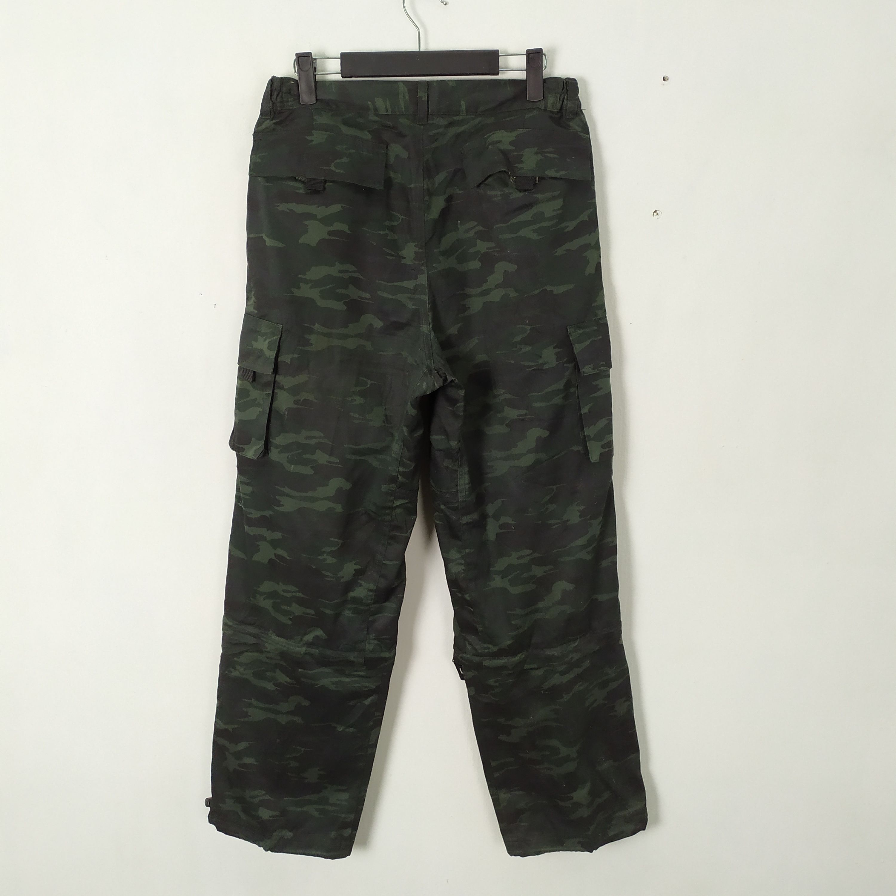 Japanese Brand 9 POCKET FORECAST CAMO CARGO PANTS Size US 30 / EU 46 - 9 Thumbnail