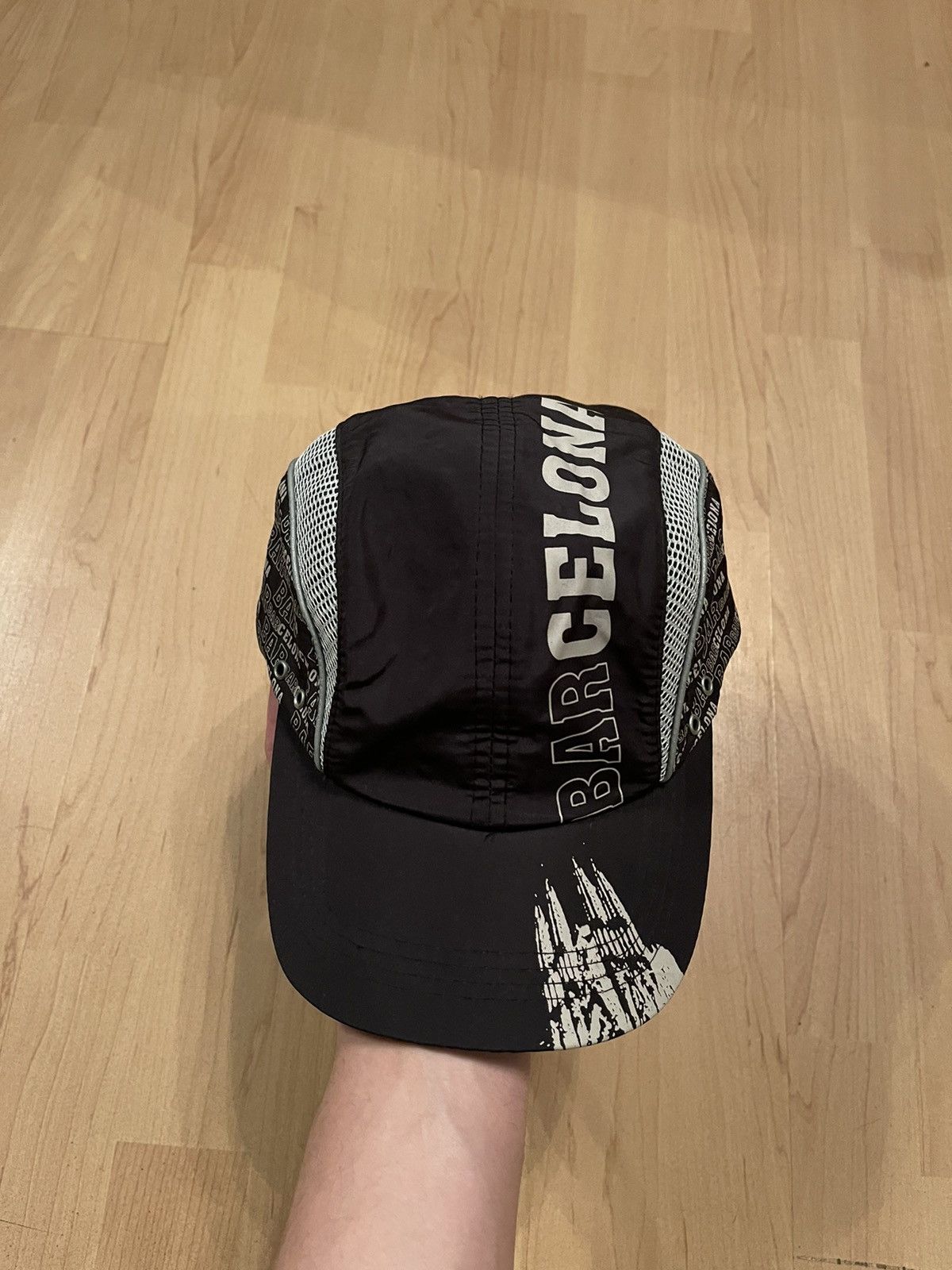 Robin Ruth × Vintage Robin Ruth vintage Y2K Barcelona gorpcore cap Size ONE SIZE - 2 Thumbnail