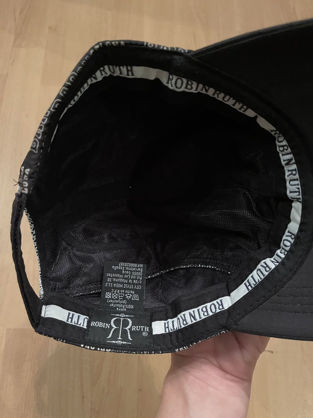 Robin Ruth × Vintage Robin Ruth vintage Y2K Barcelona gorpcore cap Size ONE SIZE - 6 Thumbnail