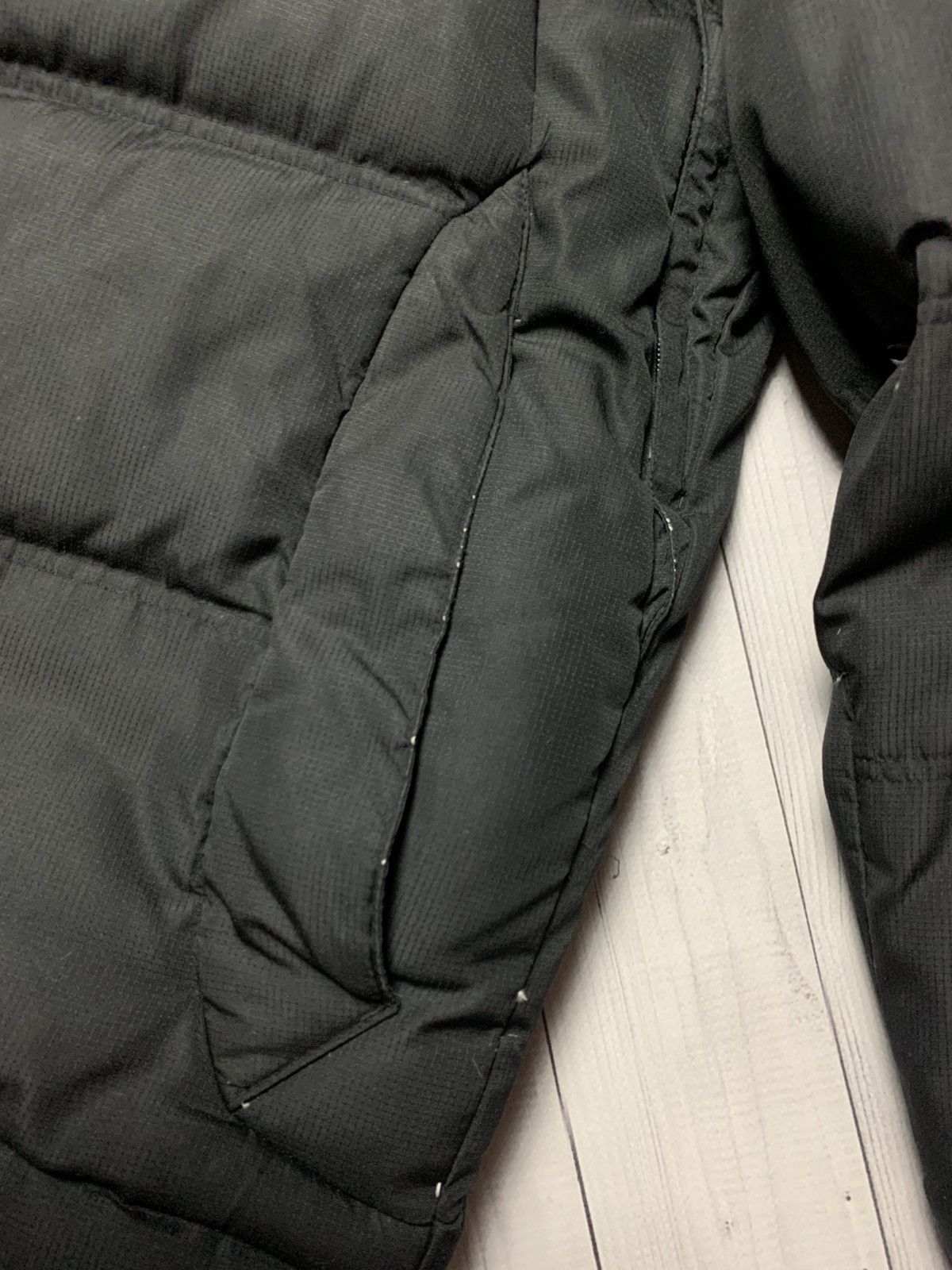 Nike × Nike ACG × Vintage Vintage Nike ACG down jacket distressed size L Size US L / EU 52-54 / 3 - 6 Thumbnail