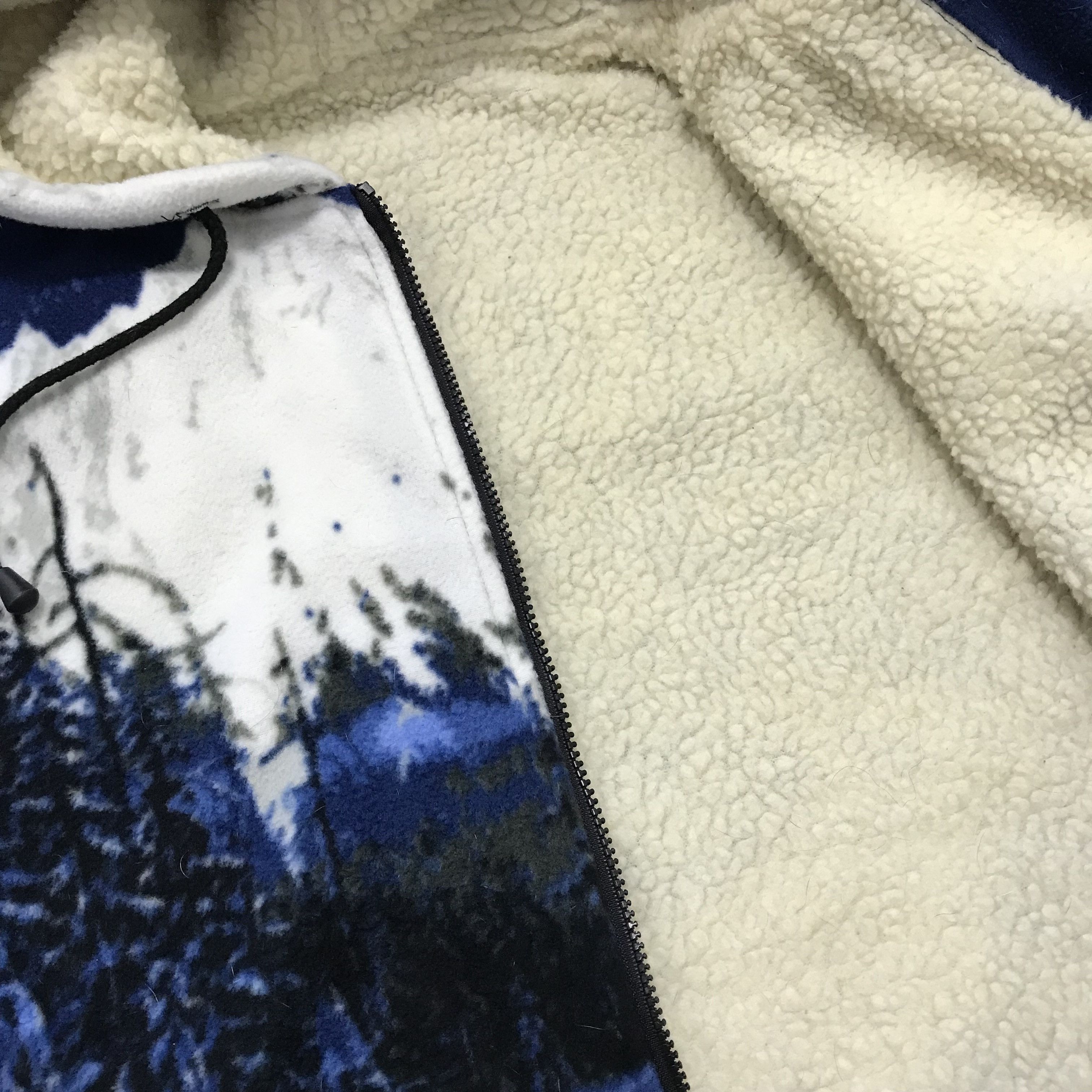 Vintage Vintage Fleece Jacket All Over Print Wolf Supreme Asap 90s Size US M / EU 48-50 / 2 - 6 Thumbnail