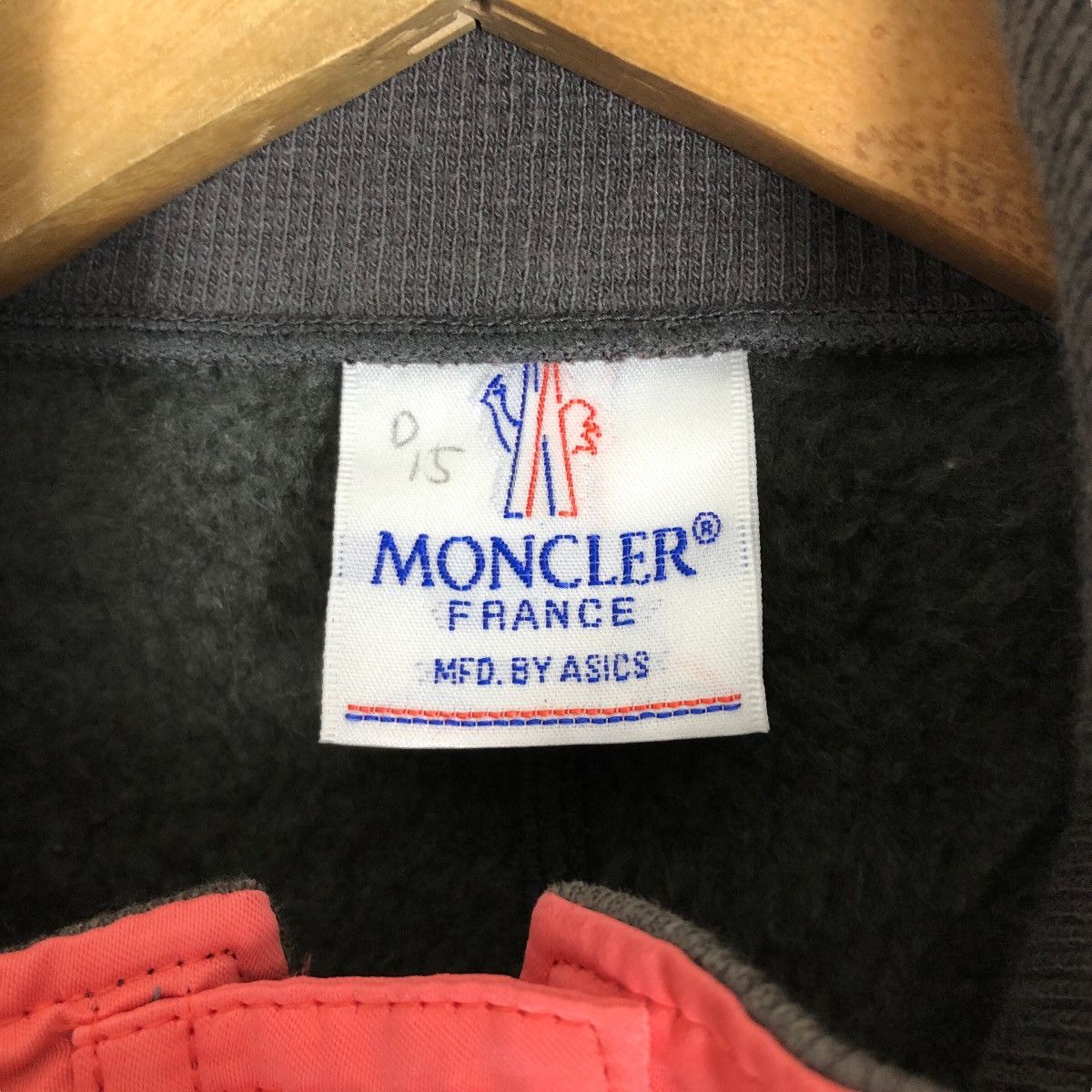 Moncler Vintage Moncler France Skiing Winter One Piece Jacket Size S / US 4 / IT 40 - 6 Thumbnail