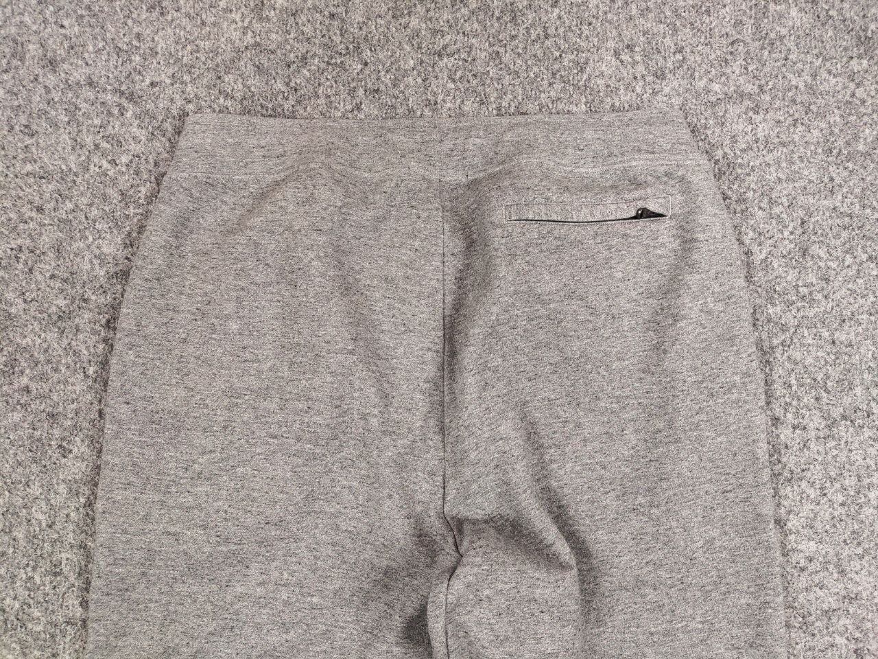 Polo Ralph Lauren Polo Ralph Lauren Vintage Blank Grey logo Mens Jogger Pants Size US 32 / EU 48 - 14 Thumbnail