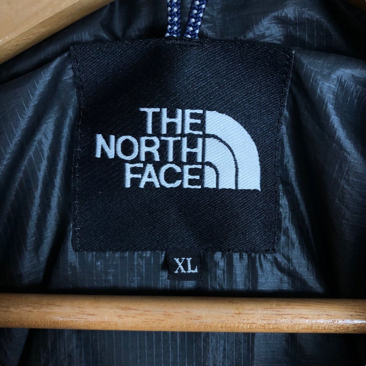 The North Face Vintage The North Face Hooded Puffer Jacket Size US XL / EU 56 / 4 - 13 Thumbnail