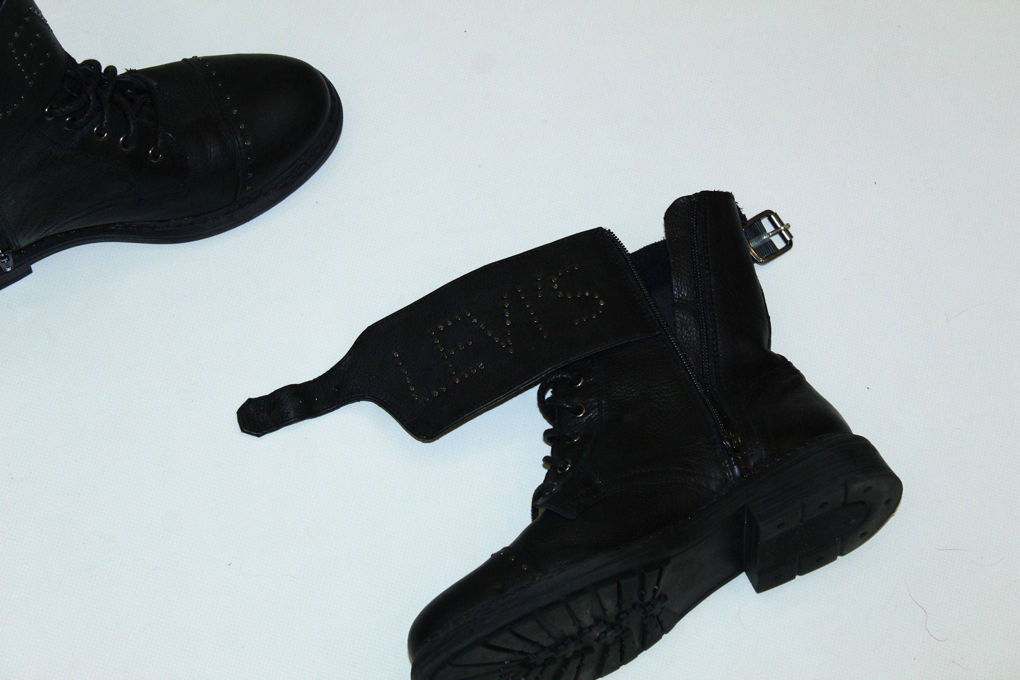 Levi's VTG🔥90s Levi's Studded Rivets Logo Biker Leather Shoes Size US 7 / EU 40 - 9 Thumbnail