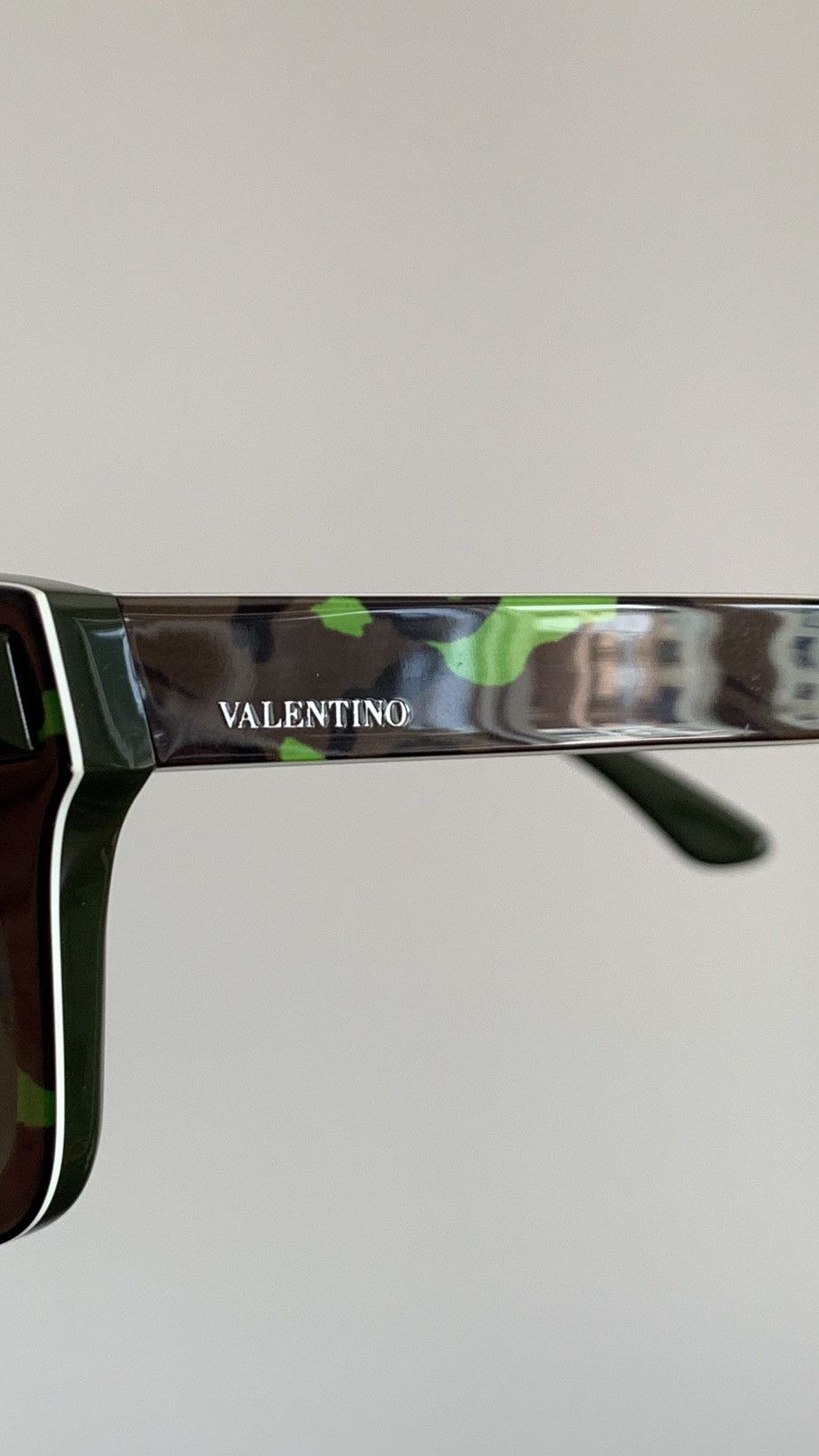 Valentino New Valentino V670SC Sunglasses Camo with Case Size ONE SIZE - 4 Thumbnail