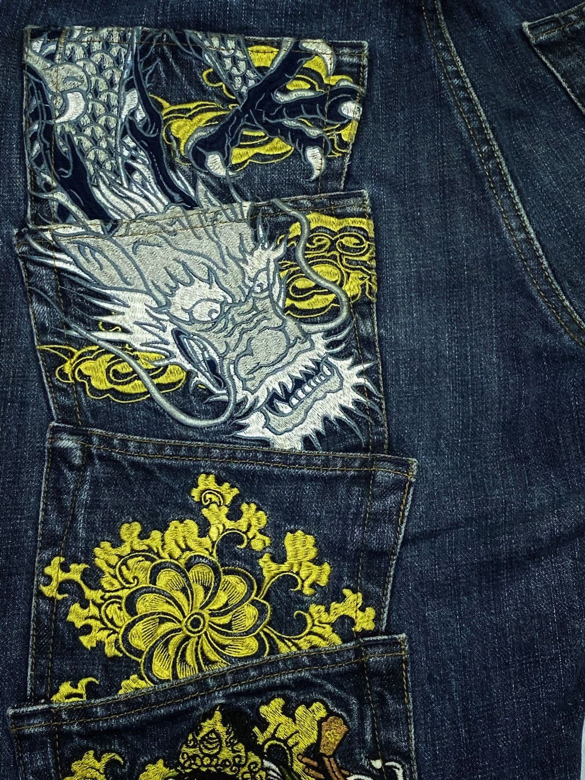 Japanese Brand KARAKURI Dragon Multipocket Embroidered Denim Jeans Size US 31 - 16 Thumbnail