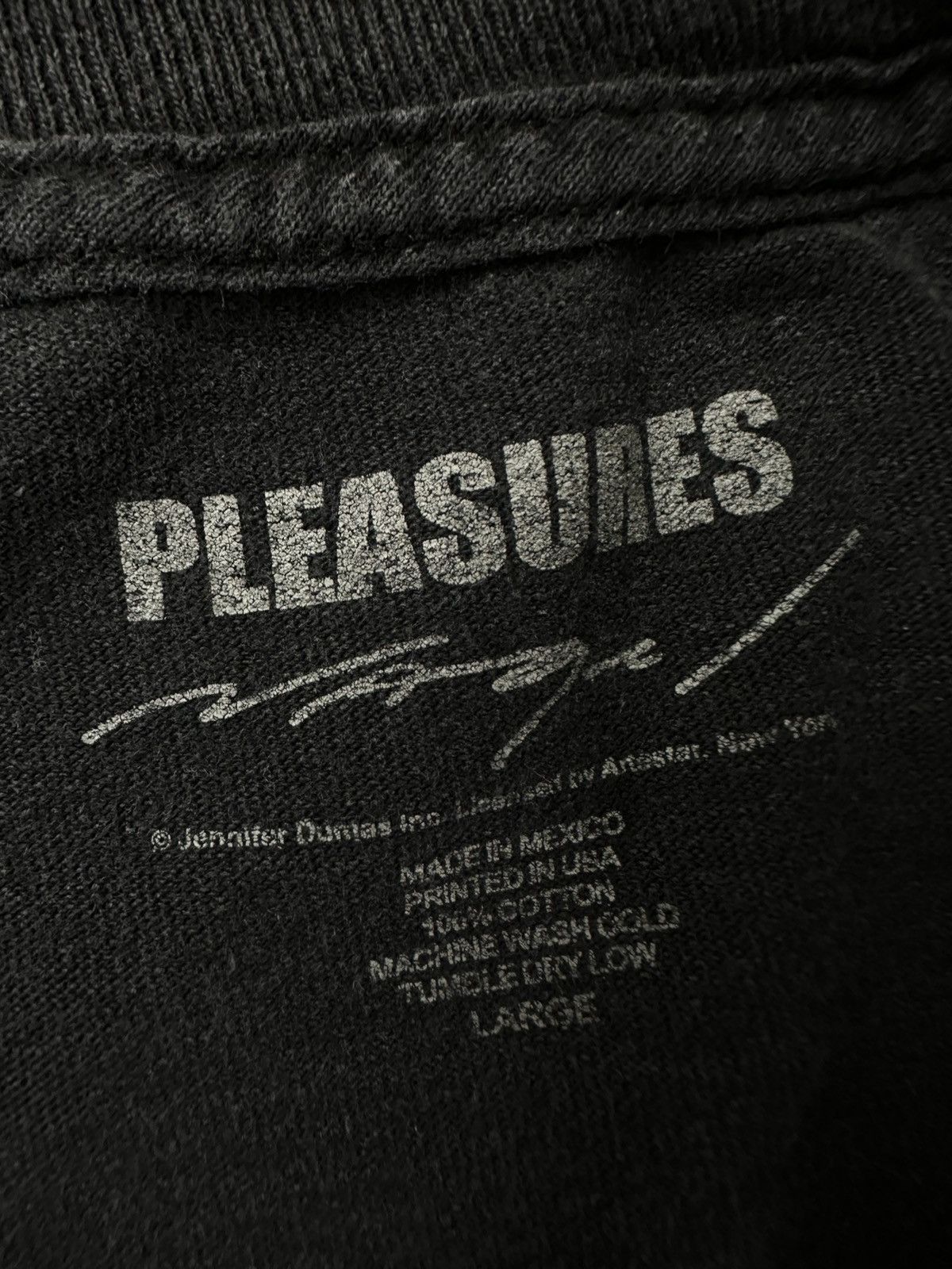 Pleasures 2017 Pleasures x Patrick Nagel Graphic Art Tee Sz. Large Size US L / EU 52-54 / 3 - 5 Thumbnail