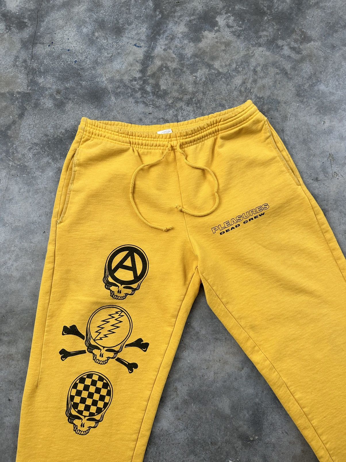 Grateful Dead Pleasures x Grateful Dead Skull Logos Sweatpants Sz