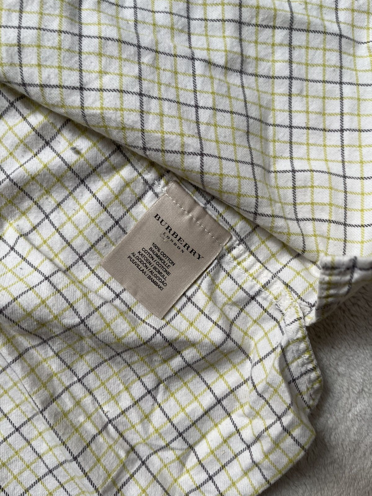 Burberry burberry grid short sleeve button up shirt Size US S / EU 44-46 / 1 - 4 Thumbnail