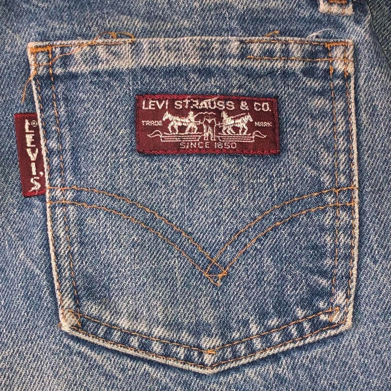 Vintage Levi’s 26563-0214 “Big E” Jeans