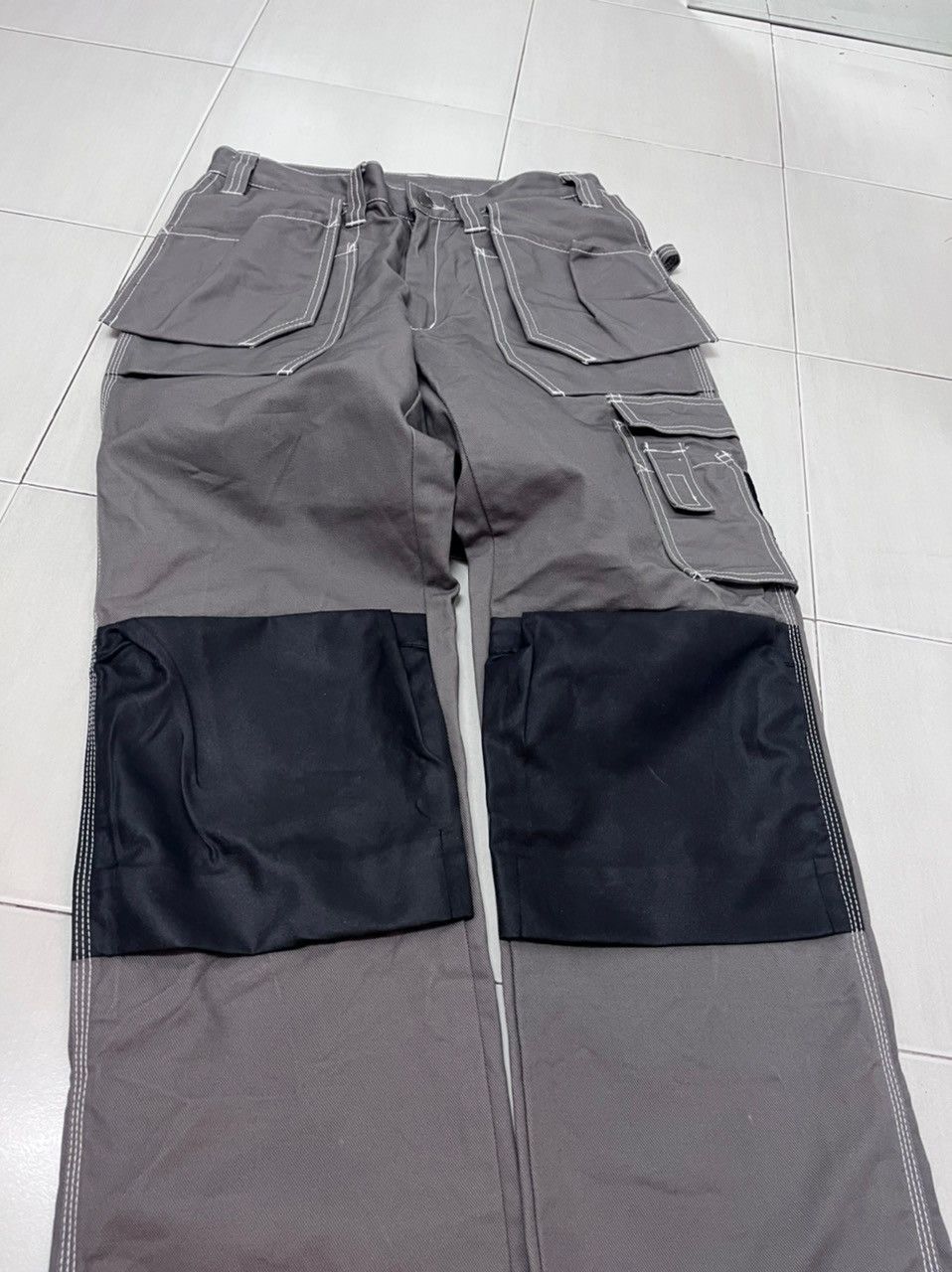 Japanese Brand IKEA TACTICAL MULTI POCKET CARGO PANTS Size US 32 / EU 48 - 10 Preview