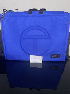 Eastpak X Telfar Circle Bag In Telfar Blue