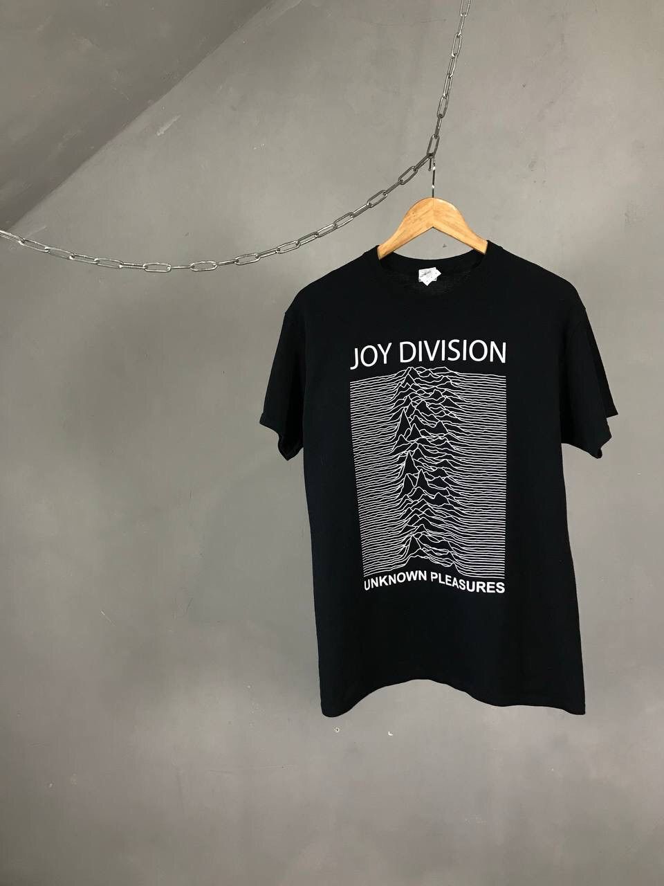 Band Tees Joy Division Unknown Pleasure streetwear art tee Size US M / EU 48-50 / 2 - 1 Thumbnail