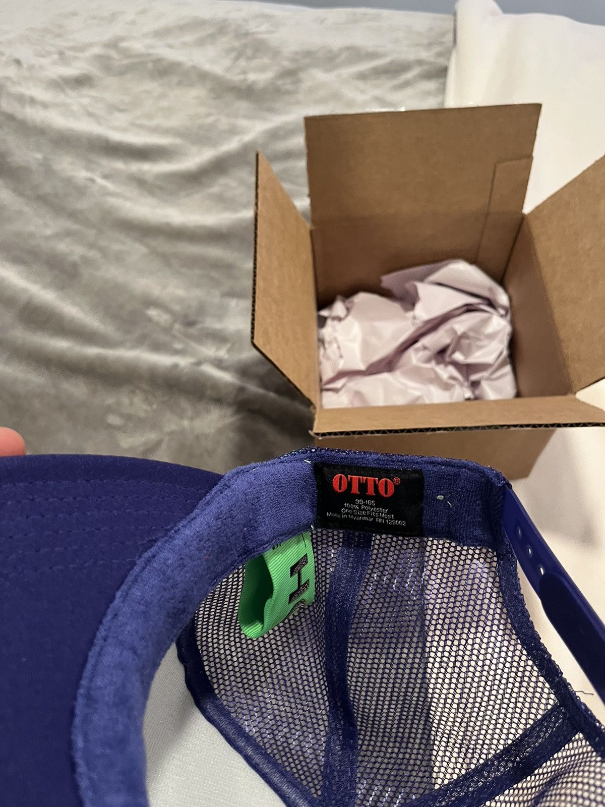 Virgil Abloh Virgil Abloh Torch Hat Purple Brand New Size ONE SIZE - 4 Thumbnail