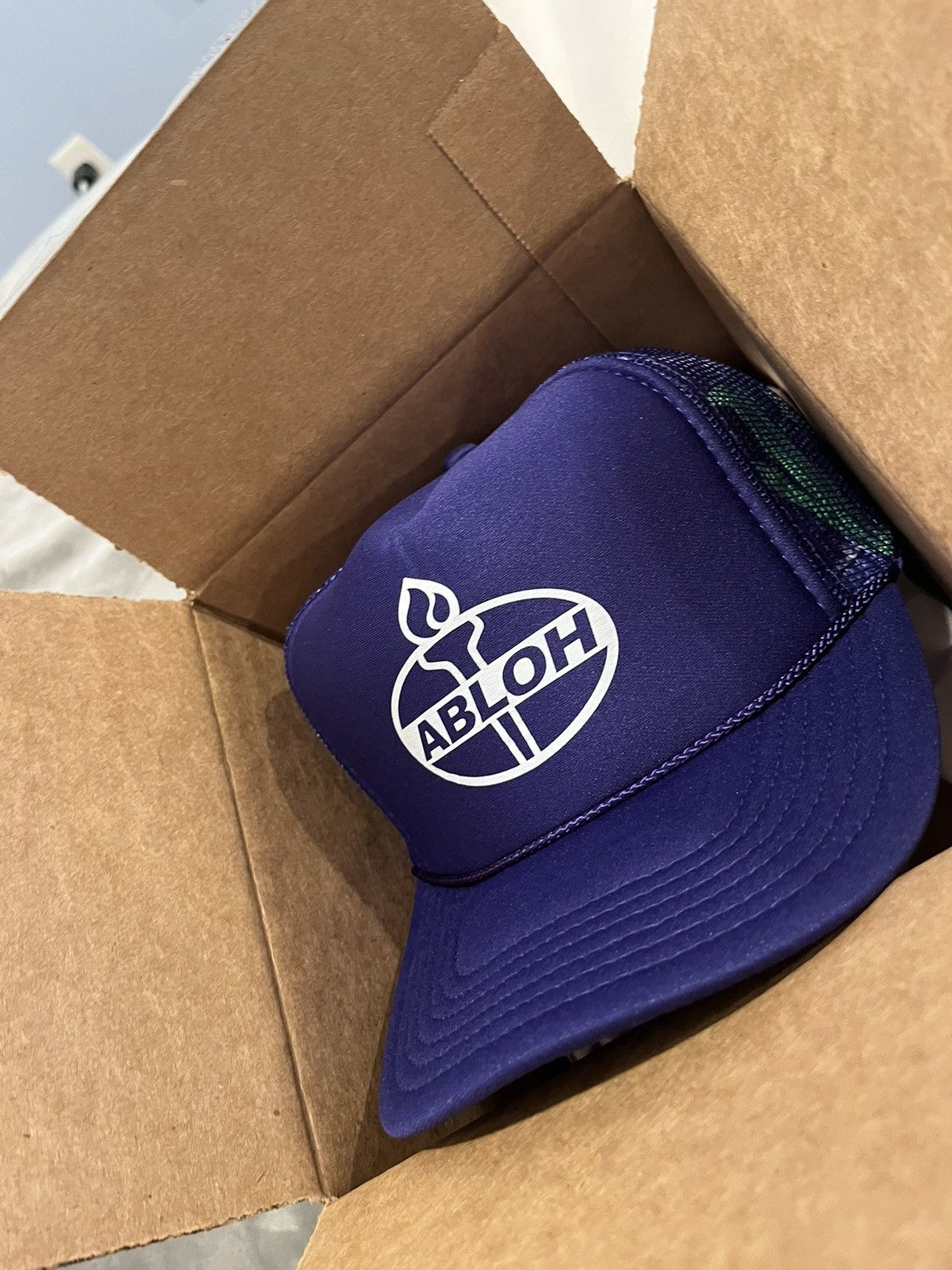 Virgil Abloh Virgil Abloh Torch Hat Purple Brand New Size ONE SIZE - 2 Thumbnail