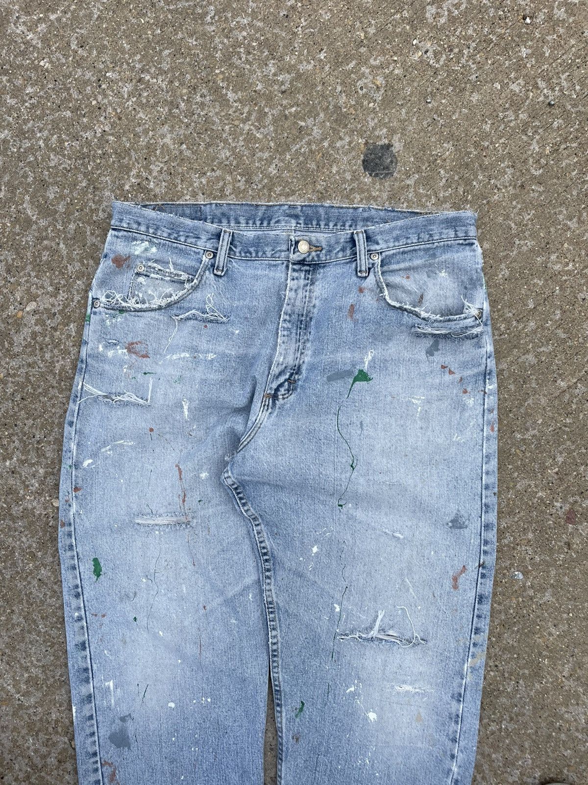 Vintage 1990’s Light Wash Wrangler Distressed Painters Jeans