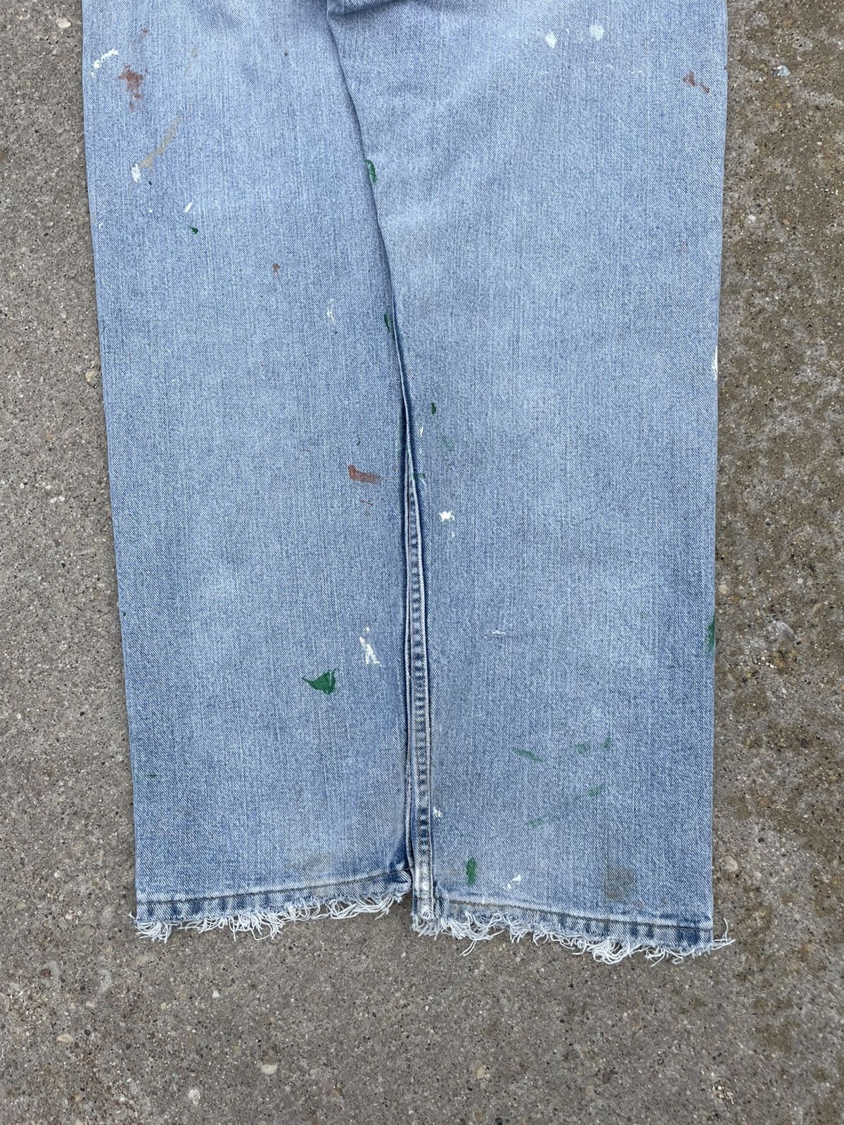 Vintage 1990’s Light Wash Wrangler Distressed Painters Jeans