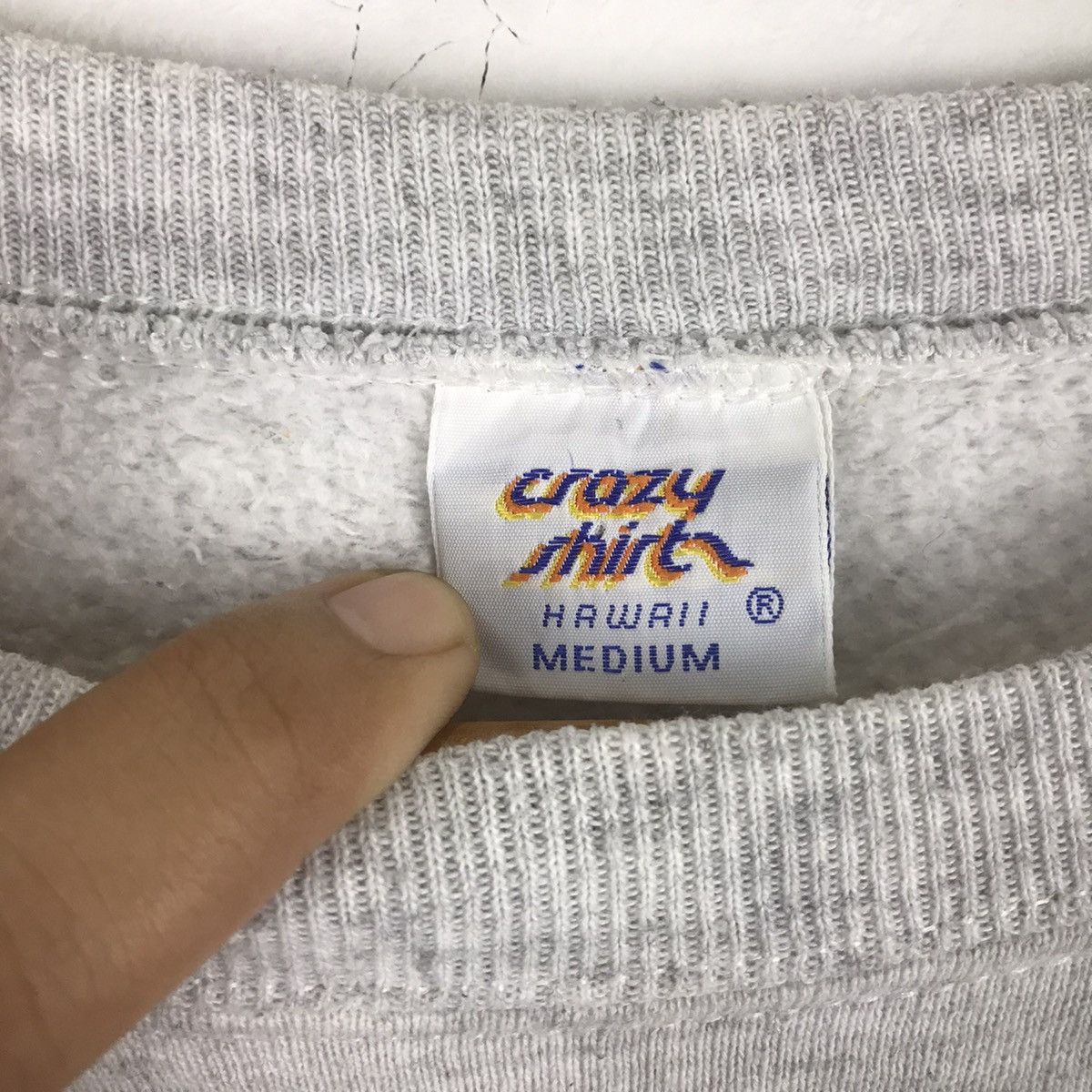 Vintage Vintage Crazy Shirts Hawaii Crewneck Pullover Sweatshirt Size US M / EU 48-50 / 2 - 5 Thumbnail