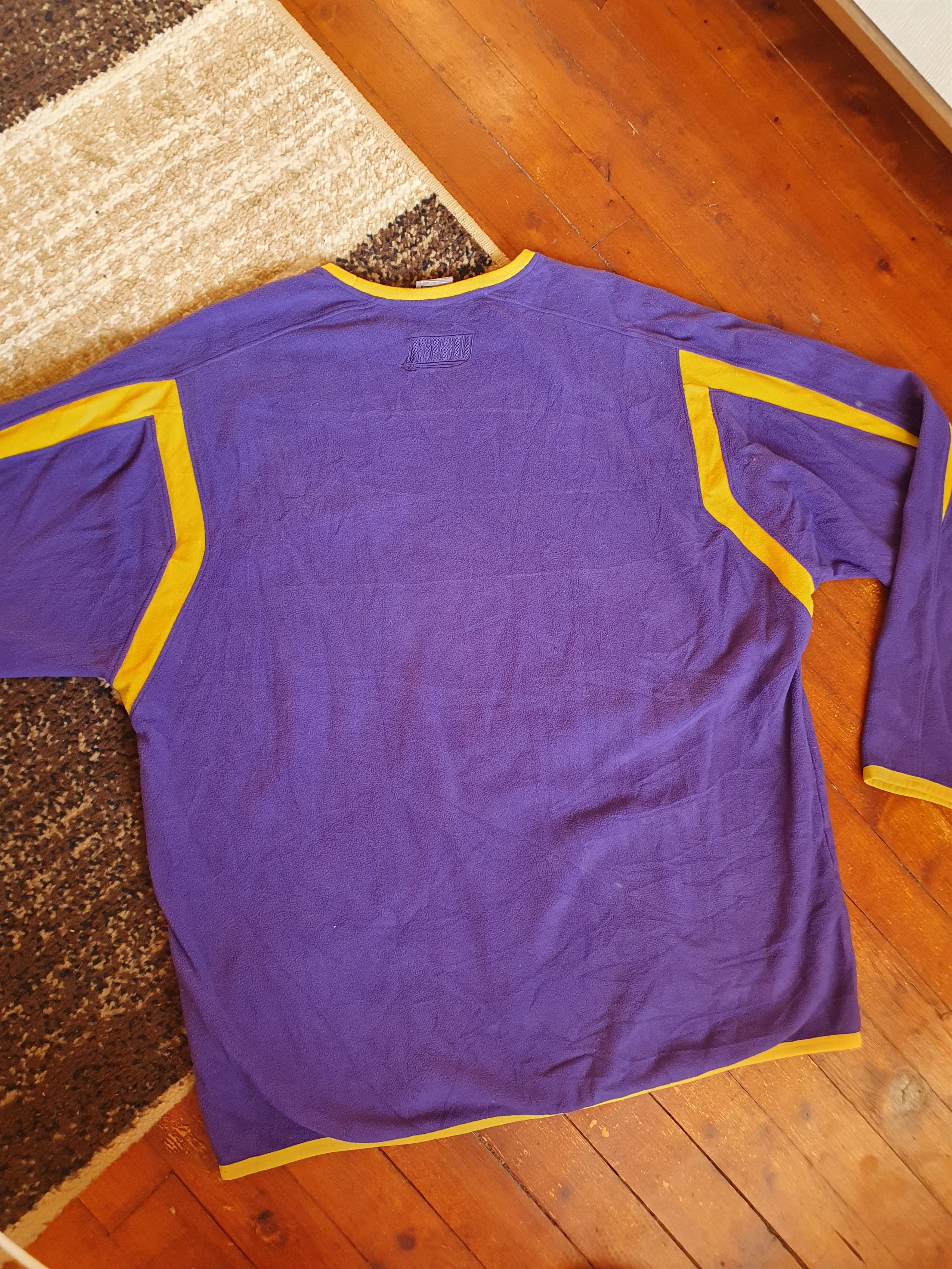 Nike Nike Fit Therma Center Swoosh ECU Pirats fleece,sz L Size US L / EU 52-54 / 3 - 16 Thumbnail