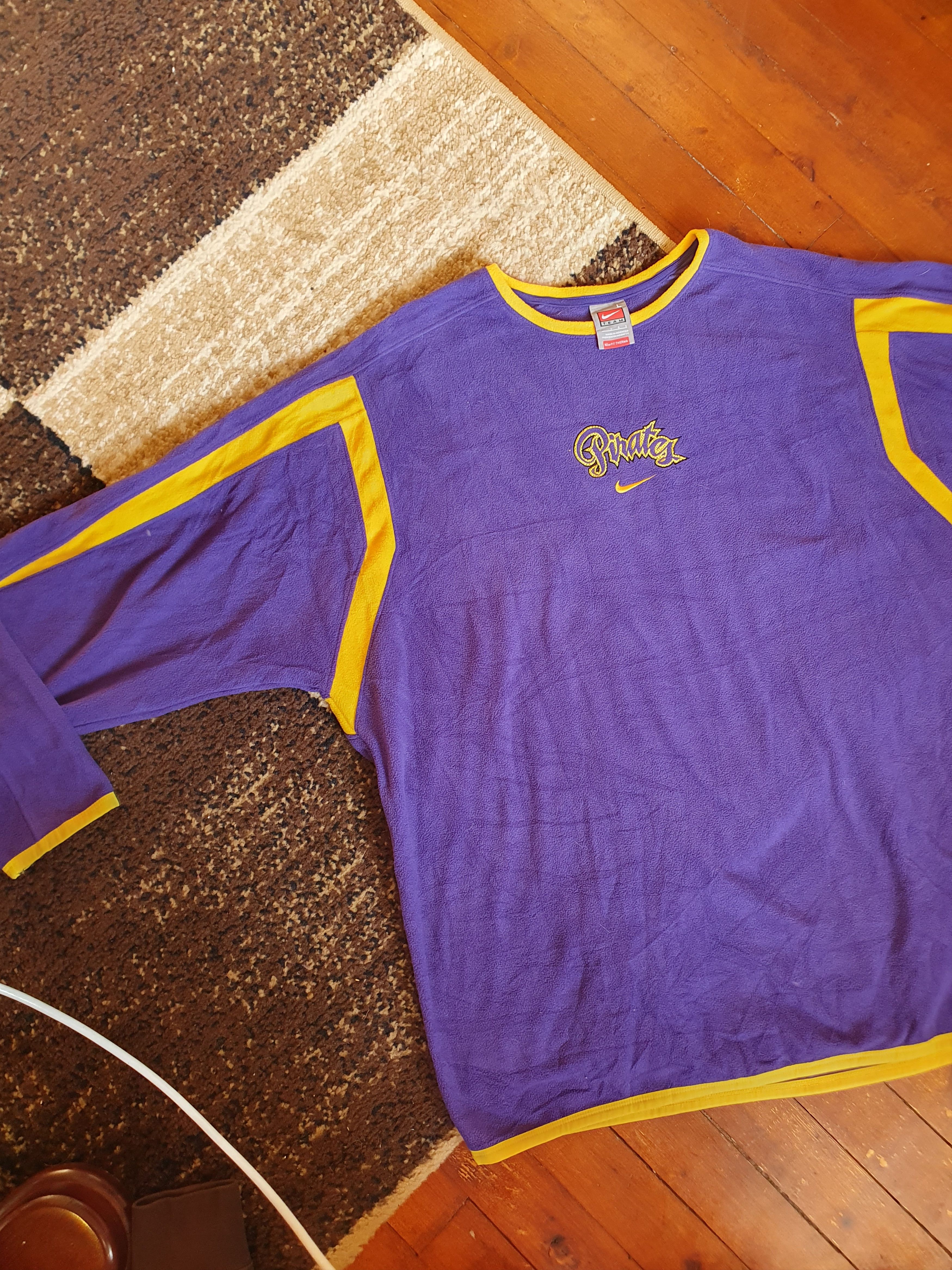 Nike Nike Fit Therma Center Swoosh ECU Pirats fleece,sz L Size US L / EU 52-54 / 3 - 2 Thumbnail