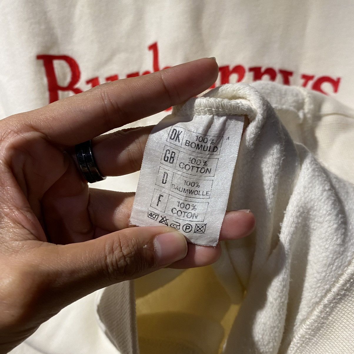 Burberry VINTAGE‼️Burberrys Of London Spell Out Embroidery Sweatshirt Size US M / EU 48-50 / 2 - 9 Thumbnail
