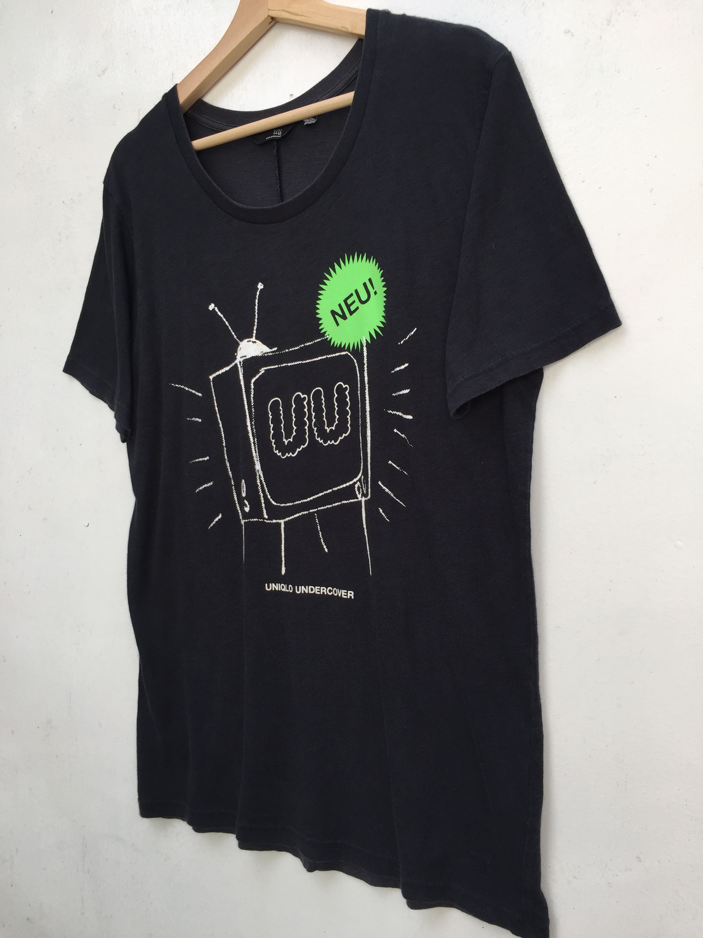 Jun Takahashi Undercover Uniqlo Black Short Sleeve Tshirt Size US M / EU 48-50 / 2 - 3 Thumbnail