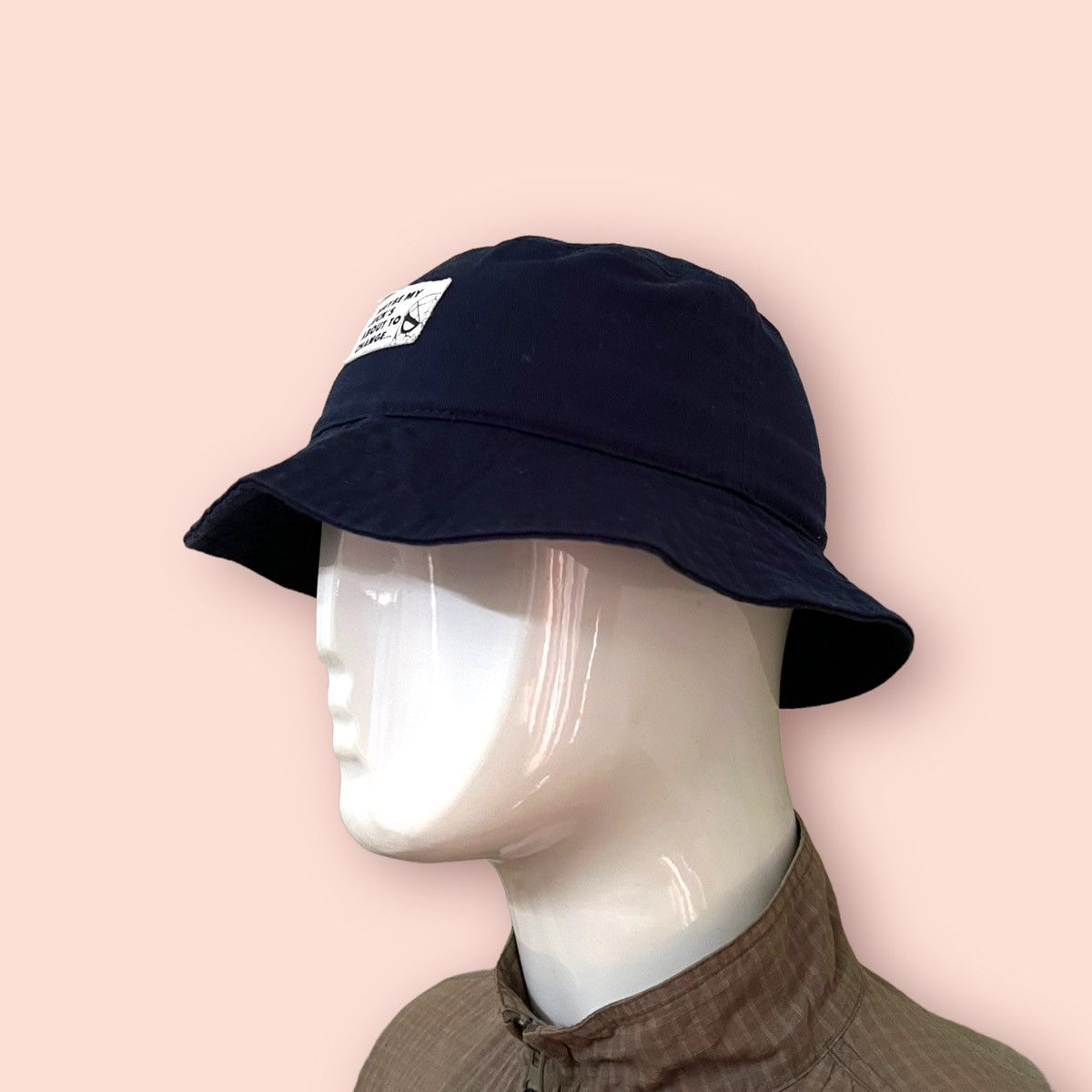 SPIDER MAN X UNIVERSAL STUDIO X MARVEL BUCKET HAT