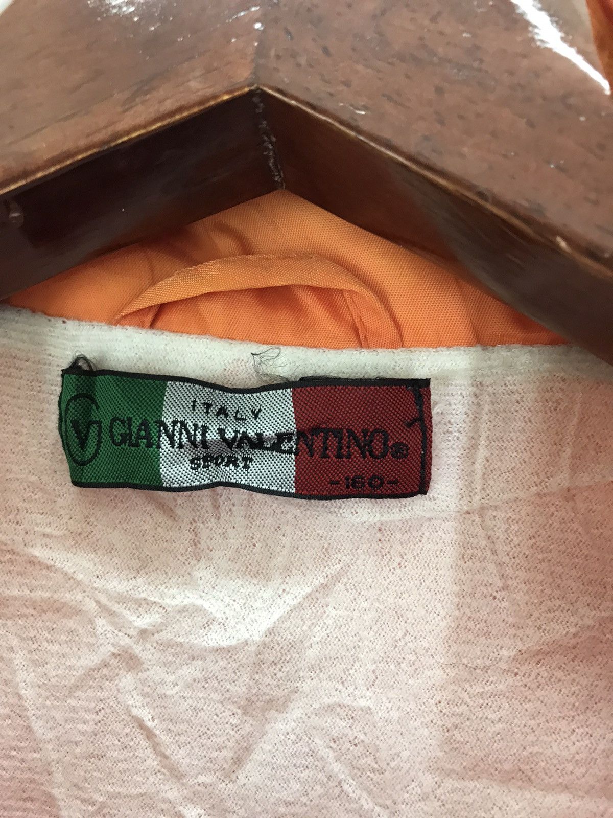 Valentino Vtg Gianni Valentino spellout windbreaker Size US M / EU 48-50 / 2 - 5 Thumbnail
