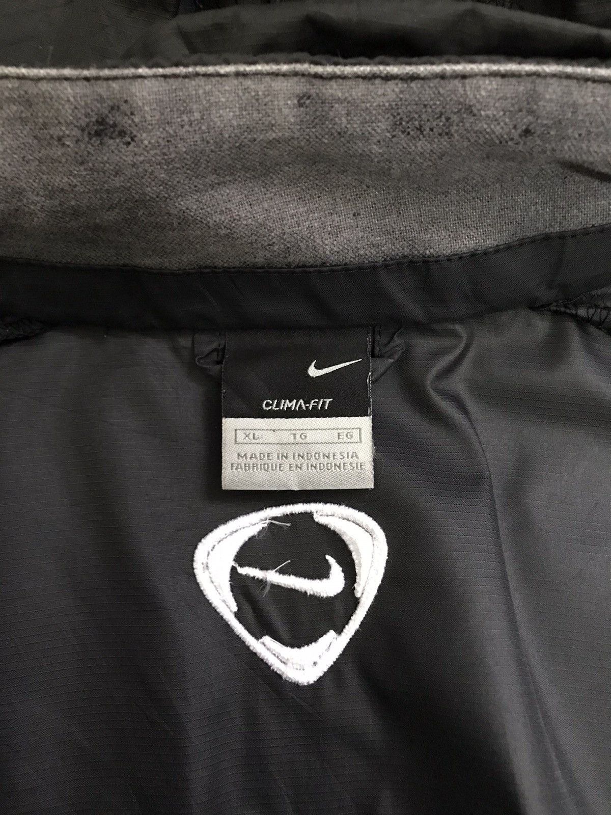Nike × Vintage Vintage Nike Swoosh Windbreaker Manchester United Nike Acg Size US XL / EU 56 / 4 - 10 Thumbnail
