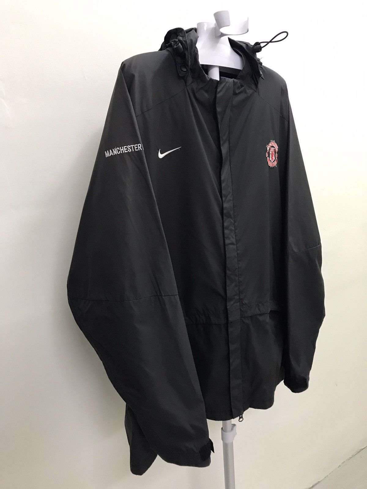 Nike × Vintage Vintage Nike Swoosh Windbreaker Manchester United Nike Acg Size US XL / EU 56 / 4 - 2 Thumbnail