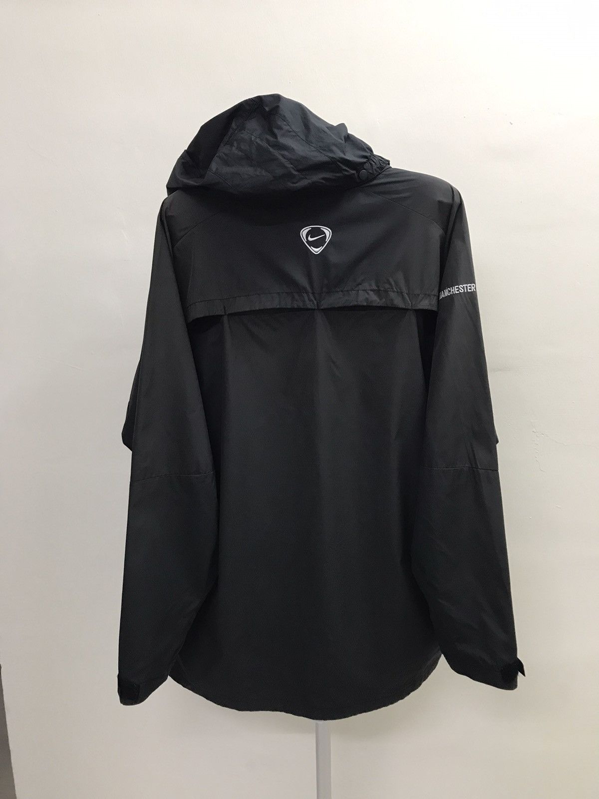 Nike × Vintage Vintage Nike Swoosh Windbreaker Manchester United Nike Acg Size US XL / EU 56 / 4 - 3 Thumbnail