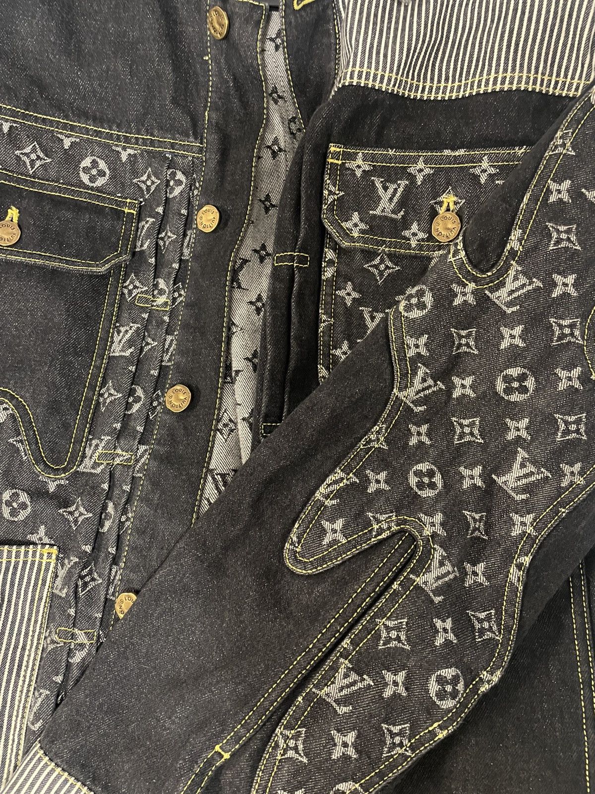 Louis Vuitton Custom 1 of 1 LV Mens Jacket Size US M / EU 48-50 / 2 - 2 Thumbnail