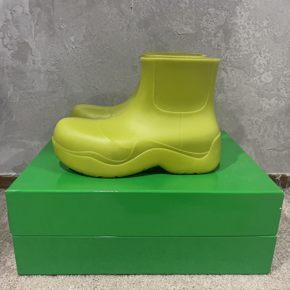 Bottega Veneta Bottega Veneta Kiwi Green Puddle Boots Size US 9 / EU 42 - 1 Thumbnail
