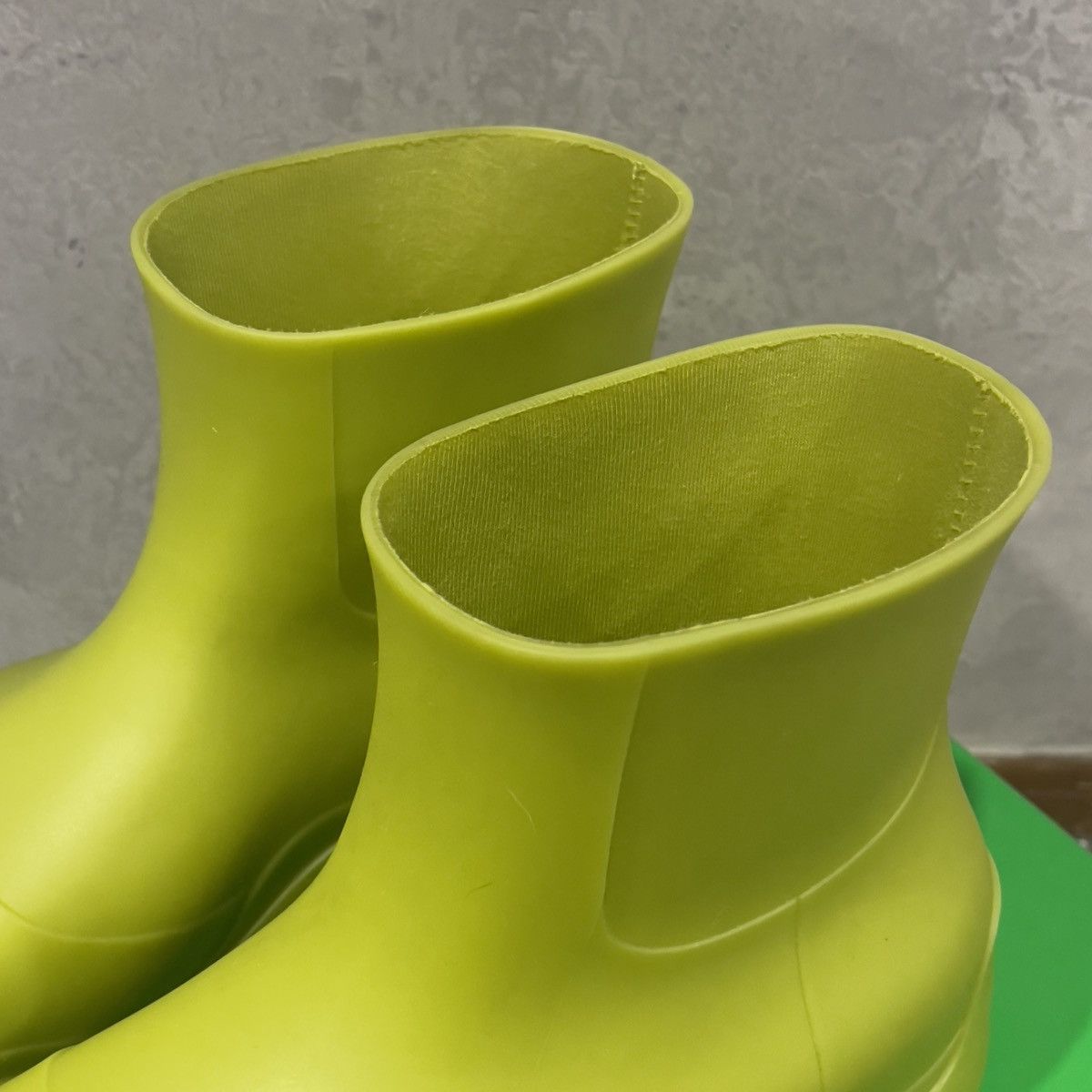 Bottega Veneta Bottega Veneta Kiwi Green Puddle Boots Size US 9 / EU 42 - 4 Thumbnail