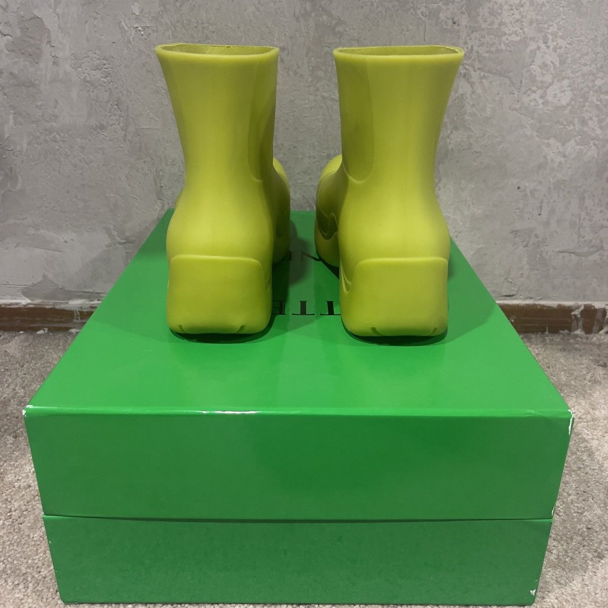 Bottega Veneta Bottega Veneta Kiwi Green Puddle Boots Size US 9 / EU 42 - 3 Thumbnail
