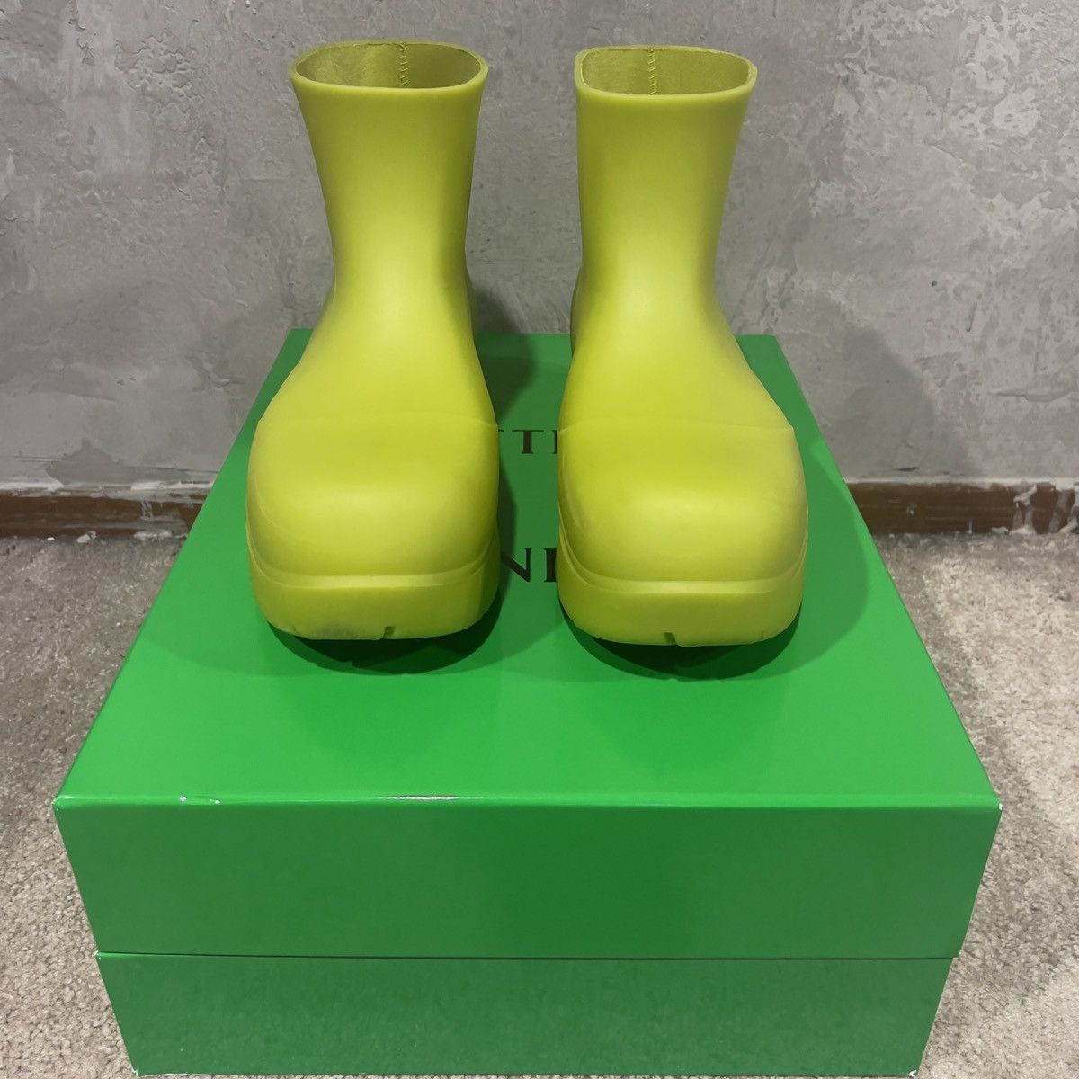 Bottega Veneta Bottega Veneta Kiwi Green Puddle Boots Size US 9 / EU 42 - 2 Thumbnail