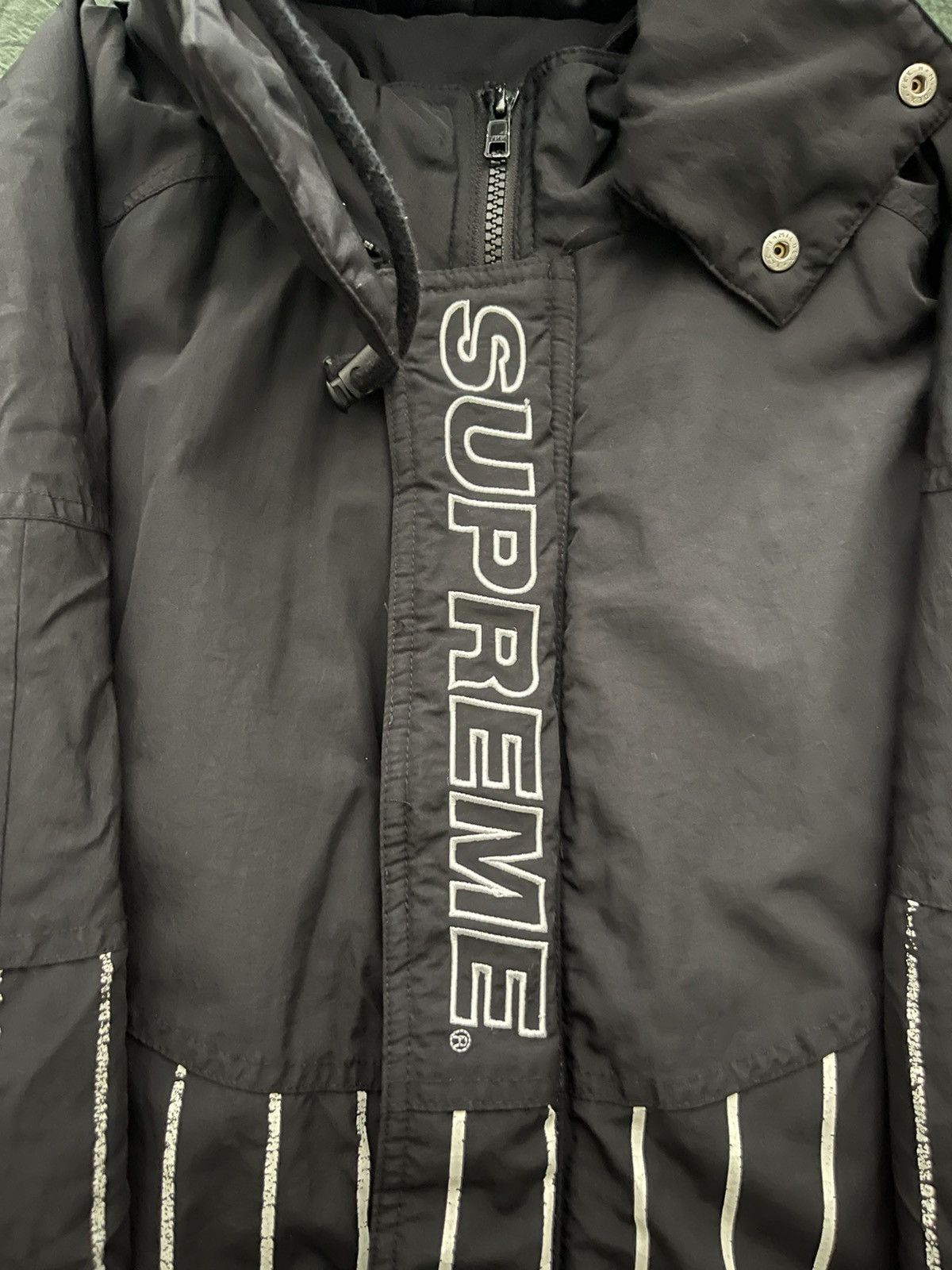 Supreme Supreme Pinstripe Sports Panel Parka Size US L / EU 52-54 / 3 - 2 Thumbnail