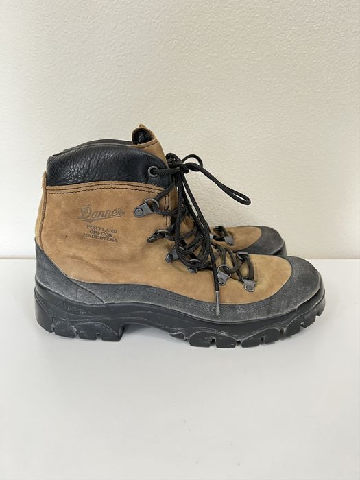 danner gore tex hiking boots