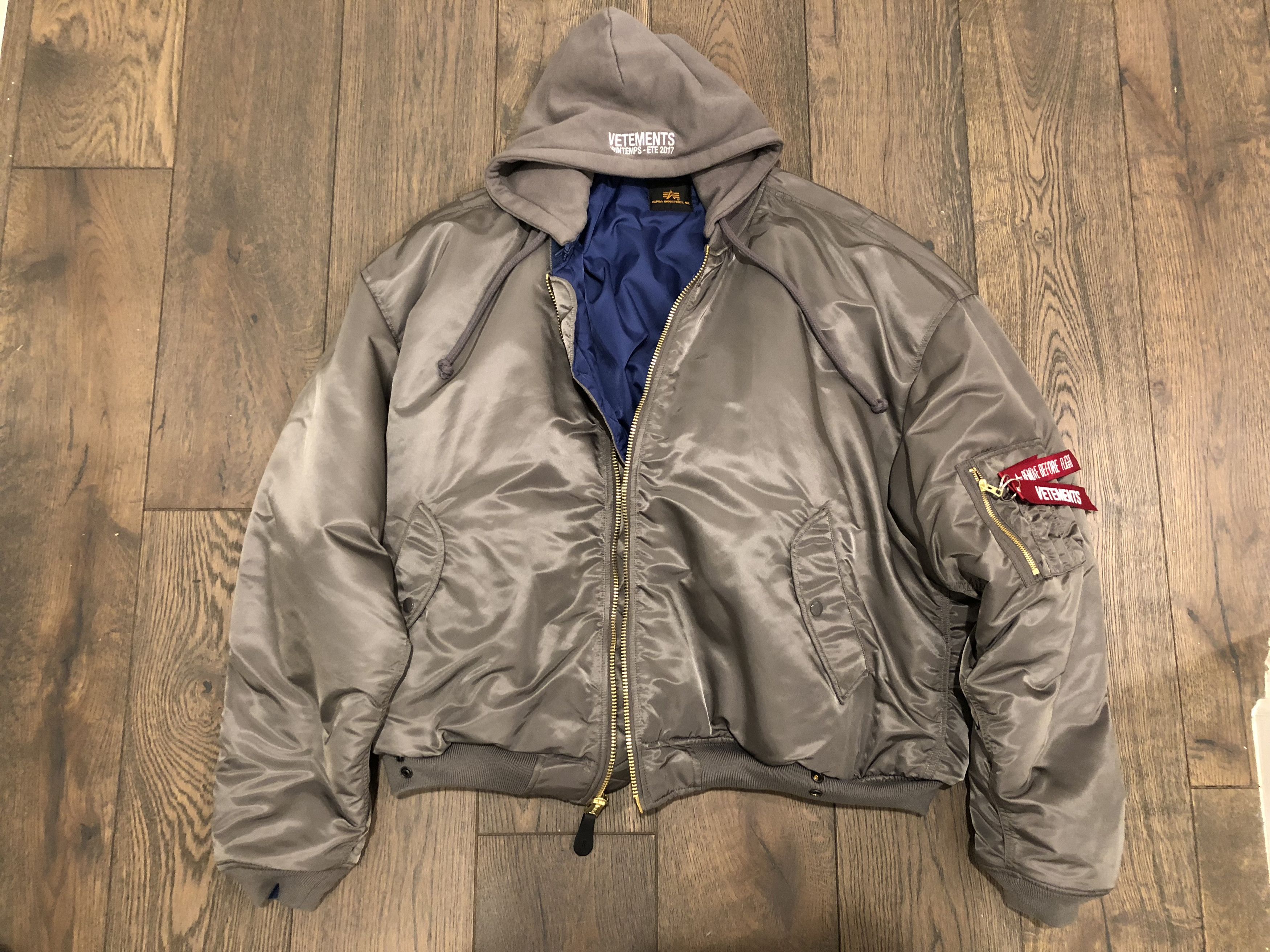 Vetements Vetements x Alpha Industries Reversible Oversized Vetements Vetements x Alpha Industries Reversible Oversized