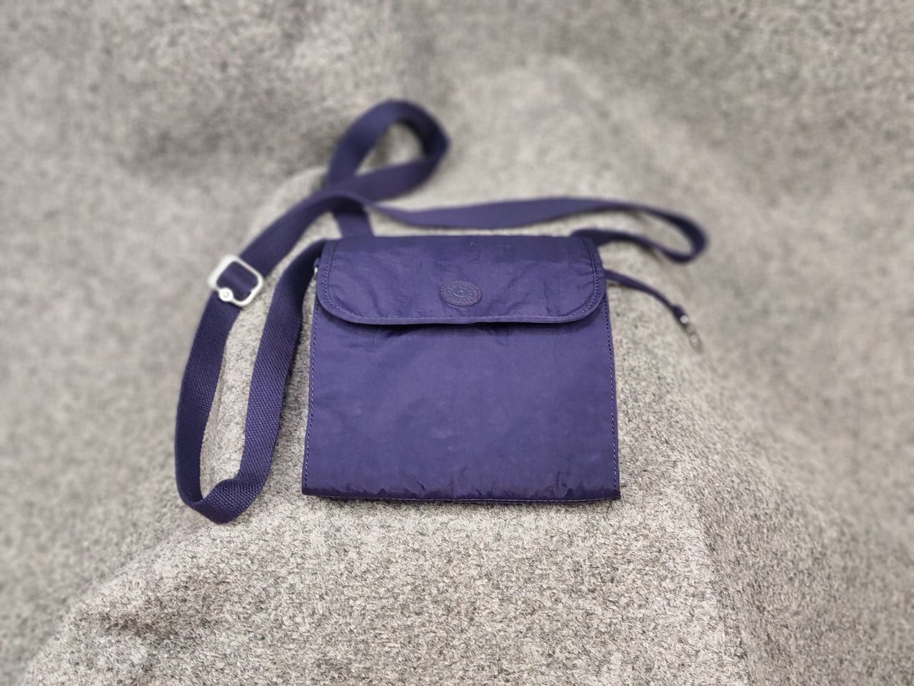 Japanese Brand Kipling messenger bag small purple nylon trend Japan strap Size ONE SIZE - 2 Thumbnail