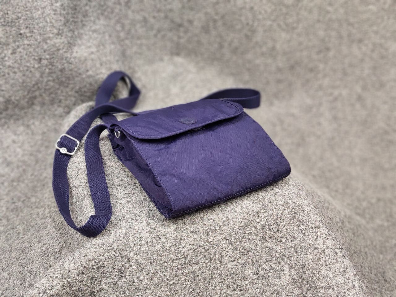 Japanese Brand Kipling messenger bag small purple nylon trend Japan strap Size ONE SIZE - 4 Thumbnail