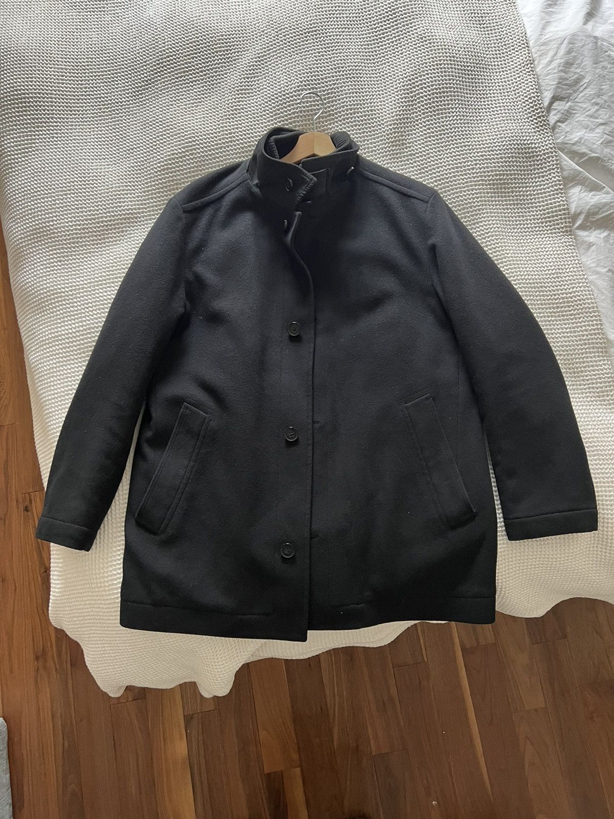 Hugo Boss Wool-Cashmere lined coat size 44R Size US XL / EU 56 / 4 - 10 Thumbnail