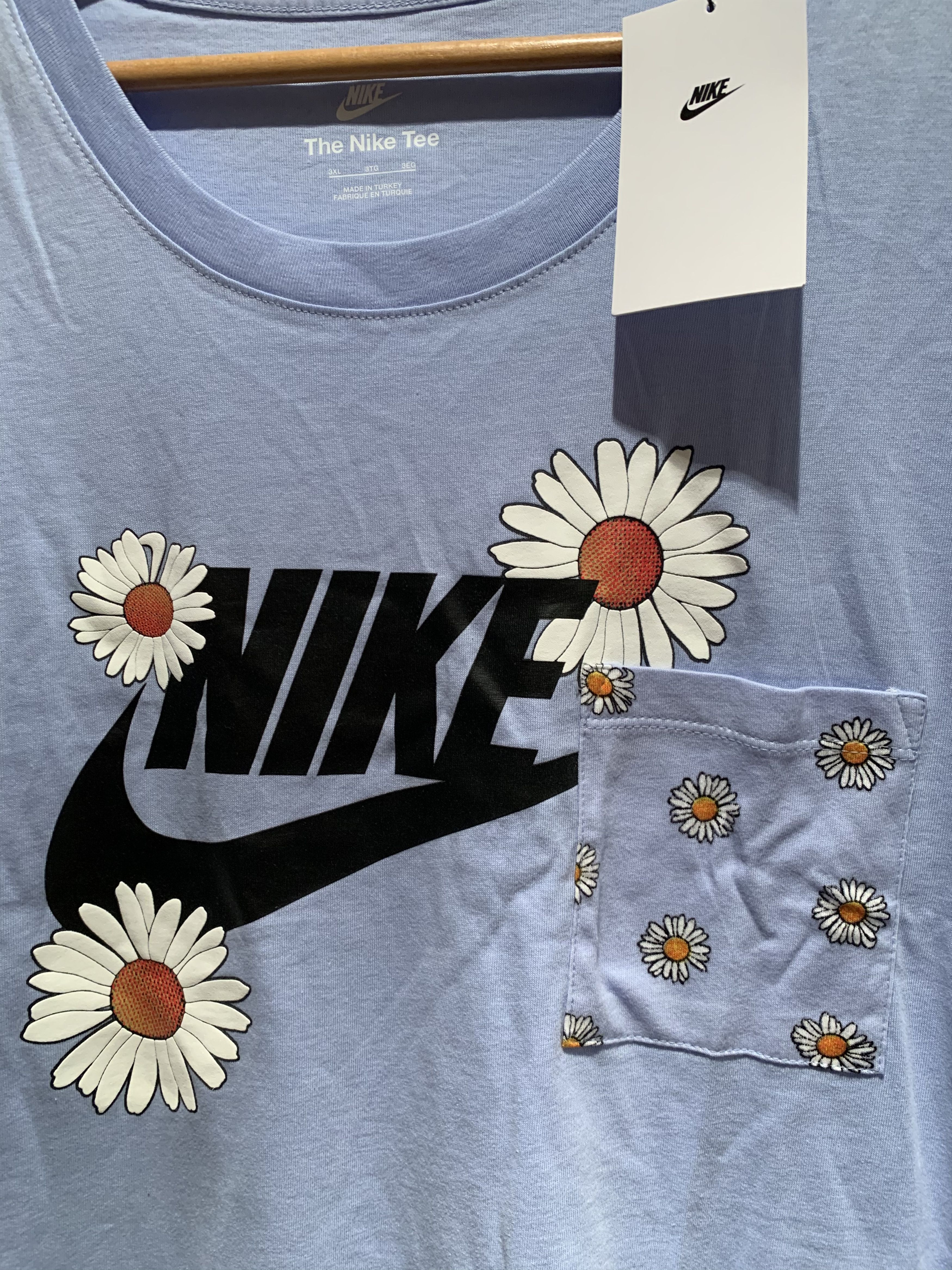 Designer × Nike *RARE* New Nike Floral Logo Pocket T-Shirt - 3XL Size US XXL / EU 58 / 5 - 2 Thumbnail