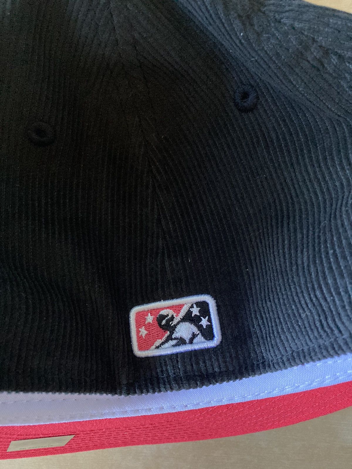 New Era Bisons Corduroy Fitted Size 7 Size ONE SIZE - 3 Thumbnail